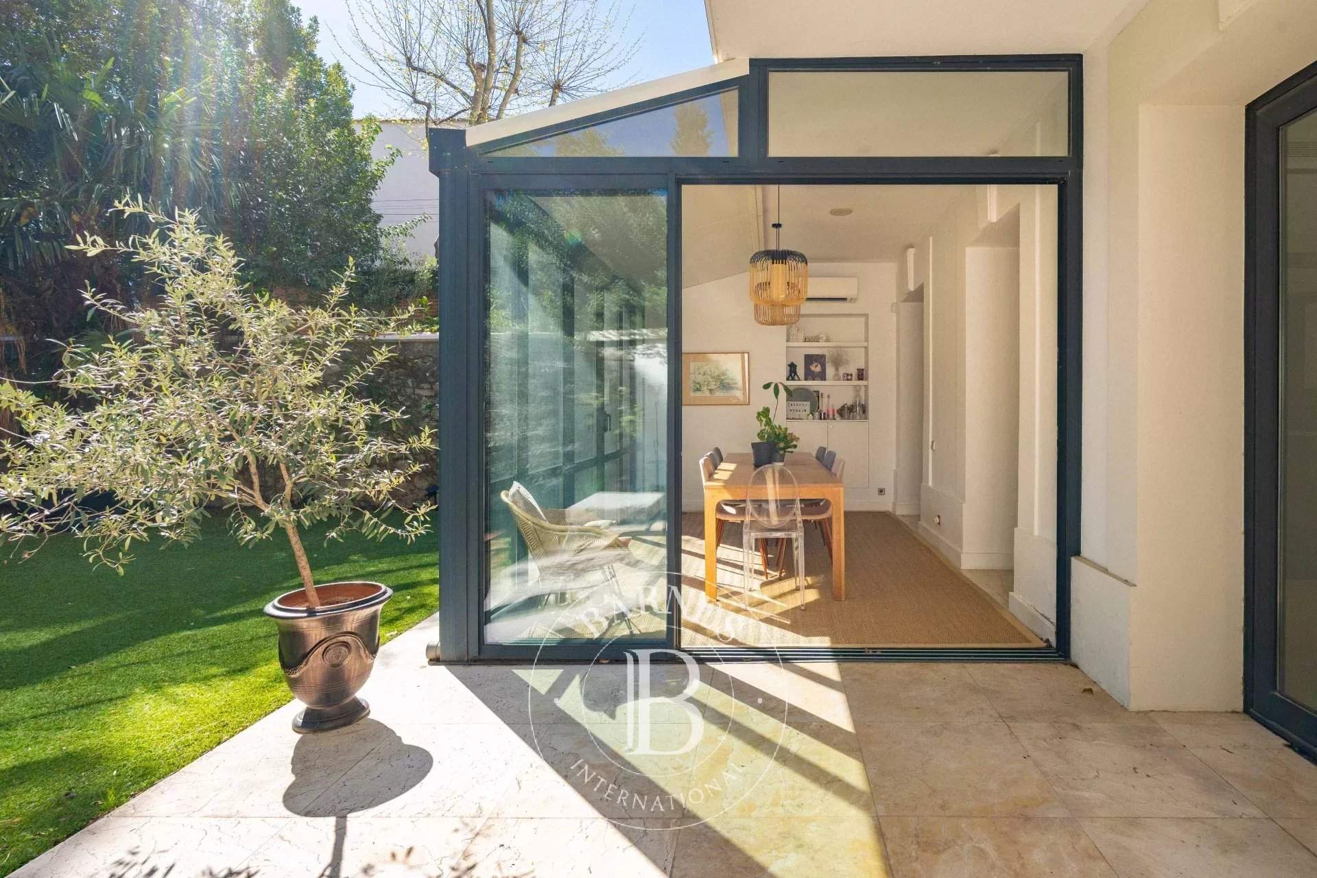 Marseille  - Apartment 5 Bedrooms - picture 4