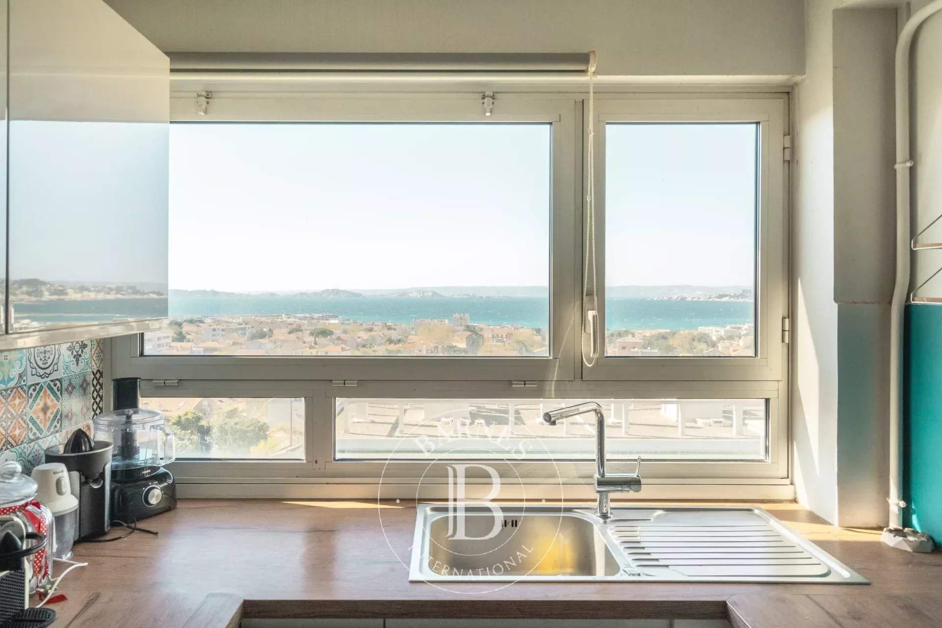 Marseille  - Apartment 3 Bedrooms - picture 17