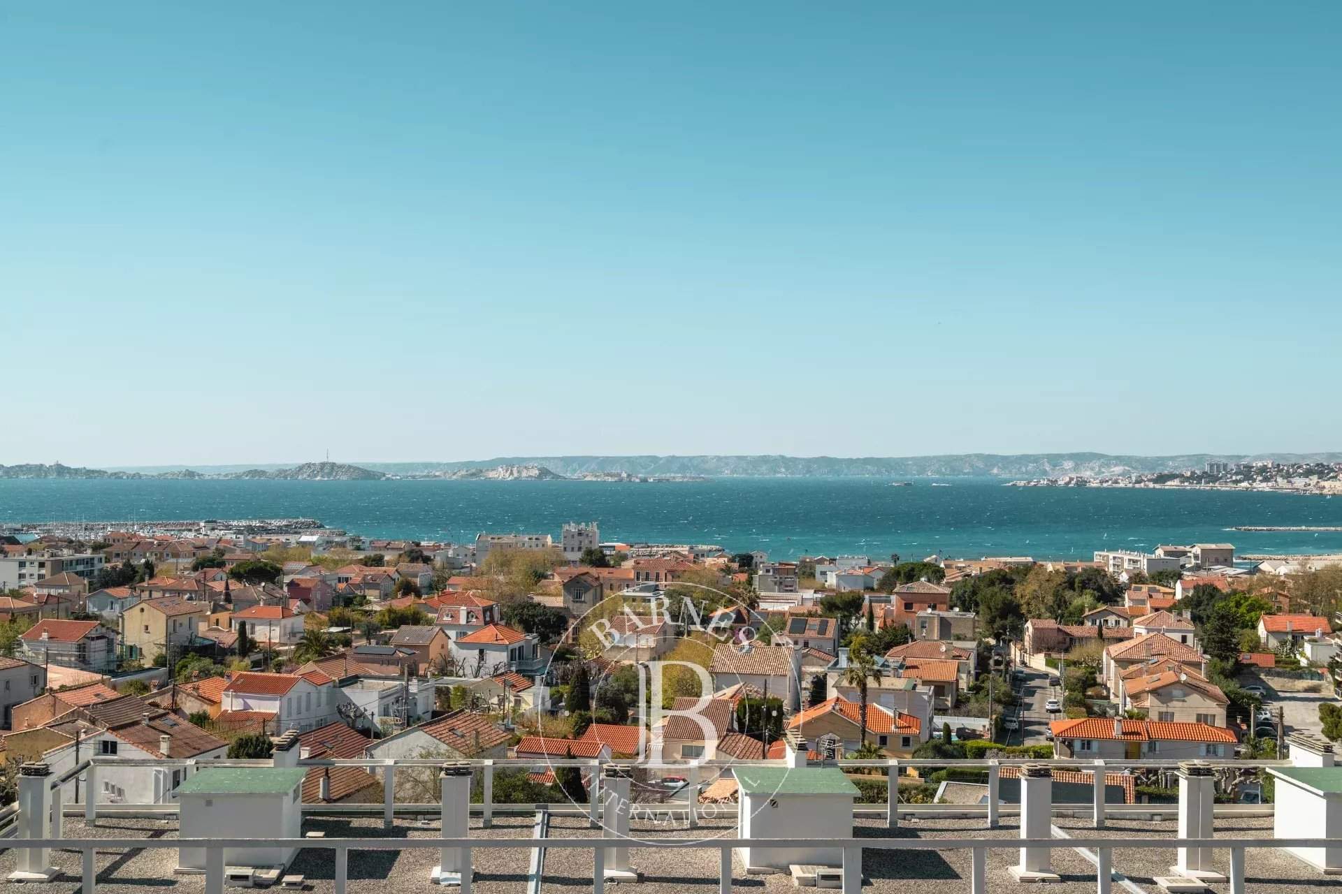 Marseille  - Apartment 3 Bedrooms - picture 1