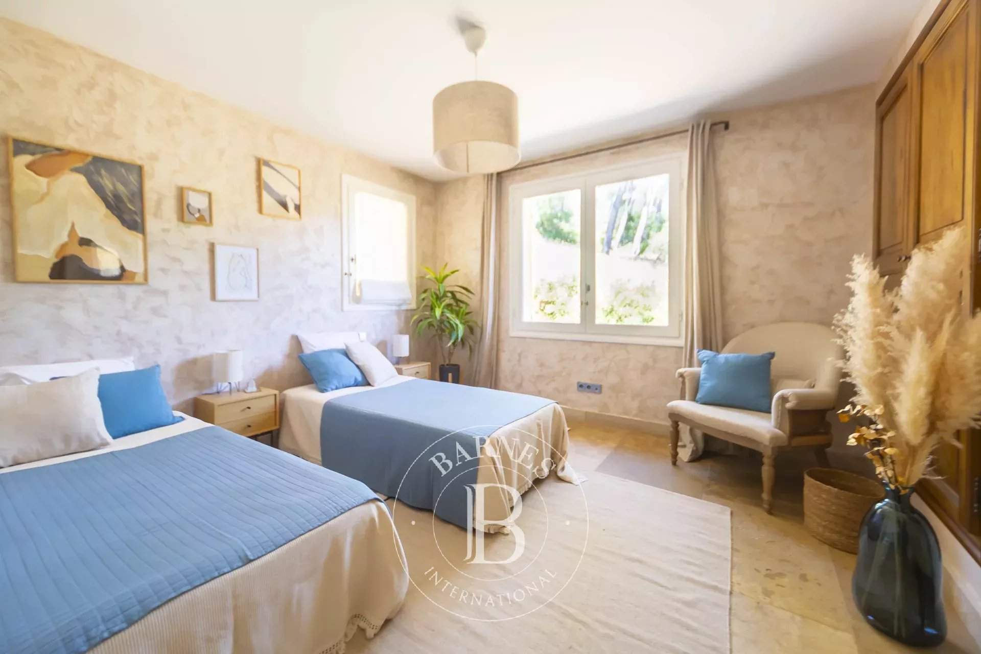 Le Tholonet  - Maison 5 Pièces 4 Chambres - picture 11