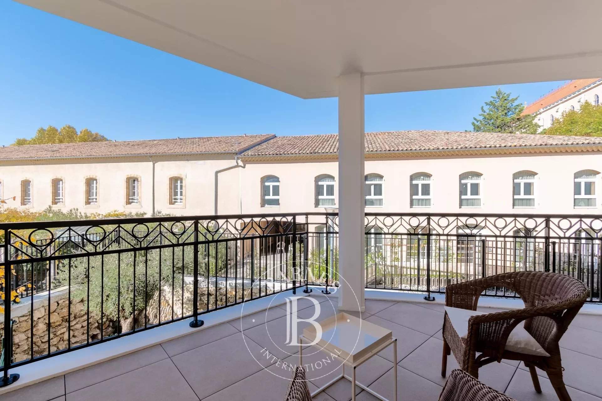 Aix-en-Provence  - Apartment 2 Bedrooms - picture 17