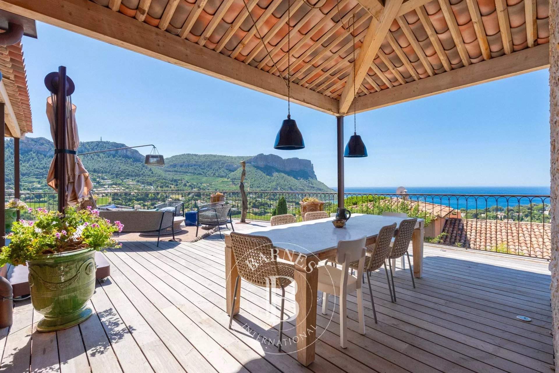 Cassis  - Maison 6 Pièces 4 Chambres - picture 4