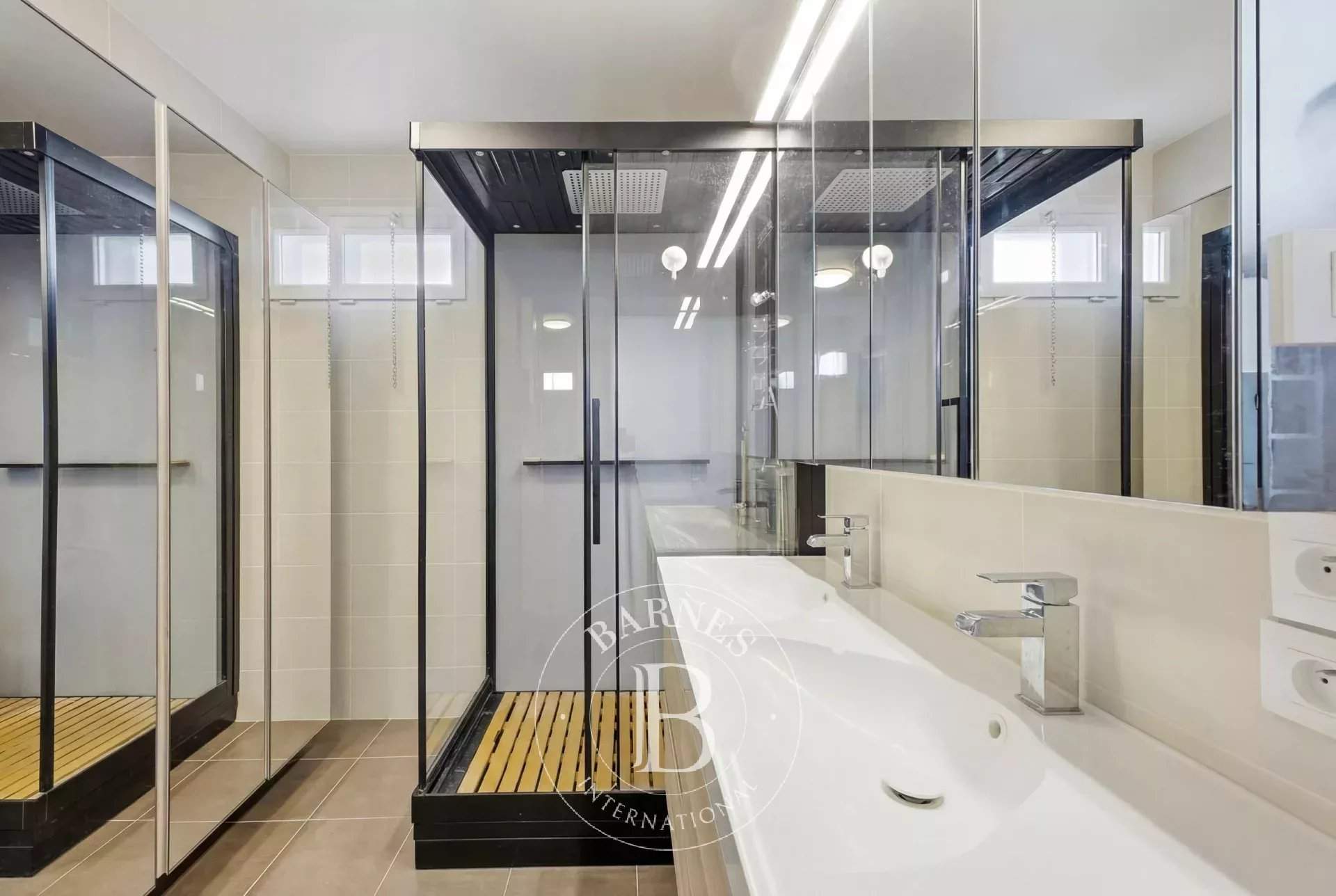 Marseille  - Apartment 4 Bedrooms - picture 10