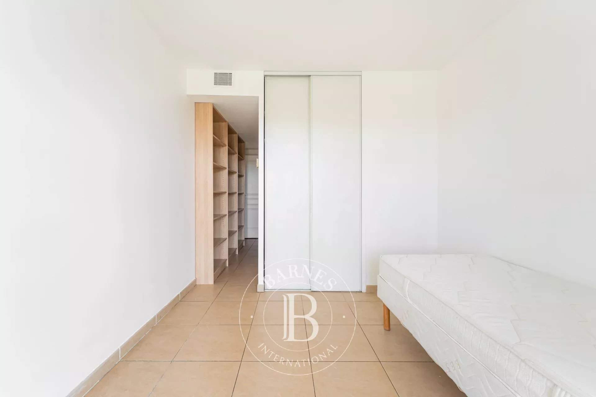 Marseille  - Apartment 2 Bedrooms - picture 10