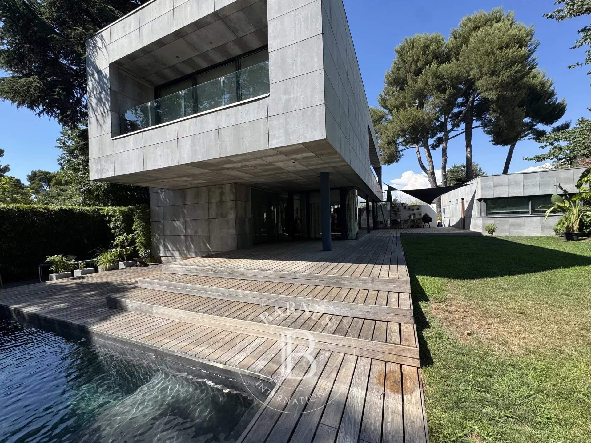 Marseille  - Maison 6 Pi&egrave;ces 4 Chambres - picture 4