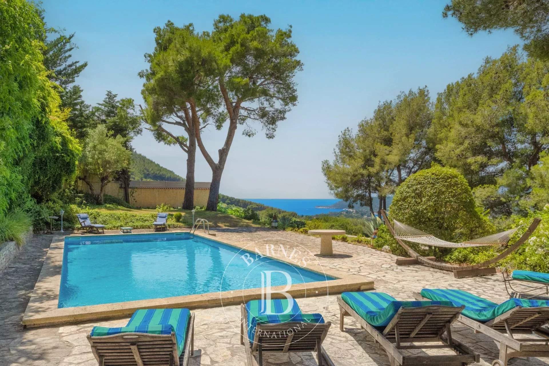 Cassis  - Property 4 Bedrooms - picture 4