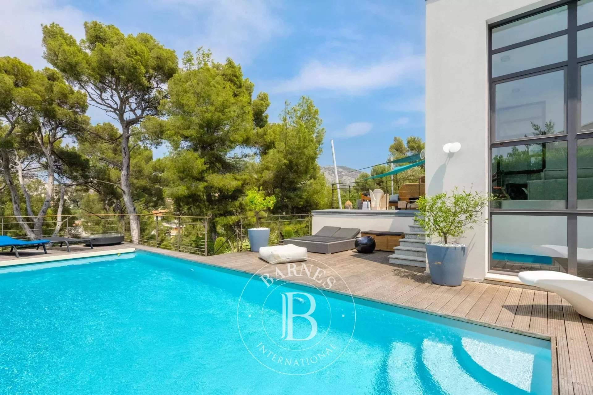 Marseille  - Maison 5 Pièces 4 Chambres - picture 7