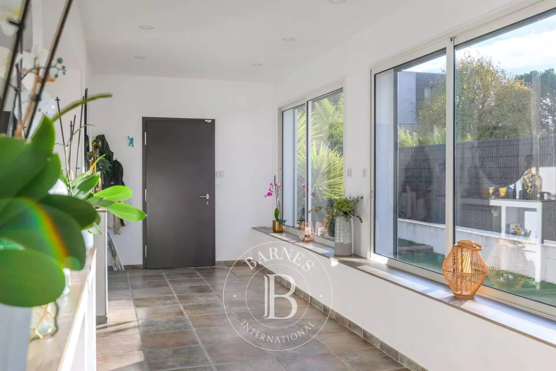 Marseille  - House 5 Bedrooms - picture 15