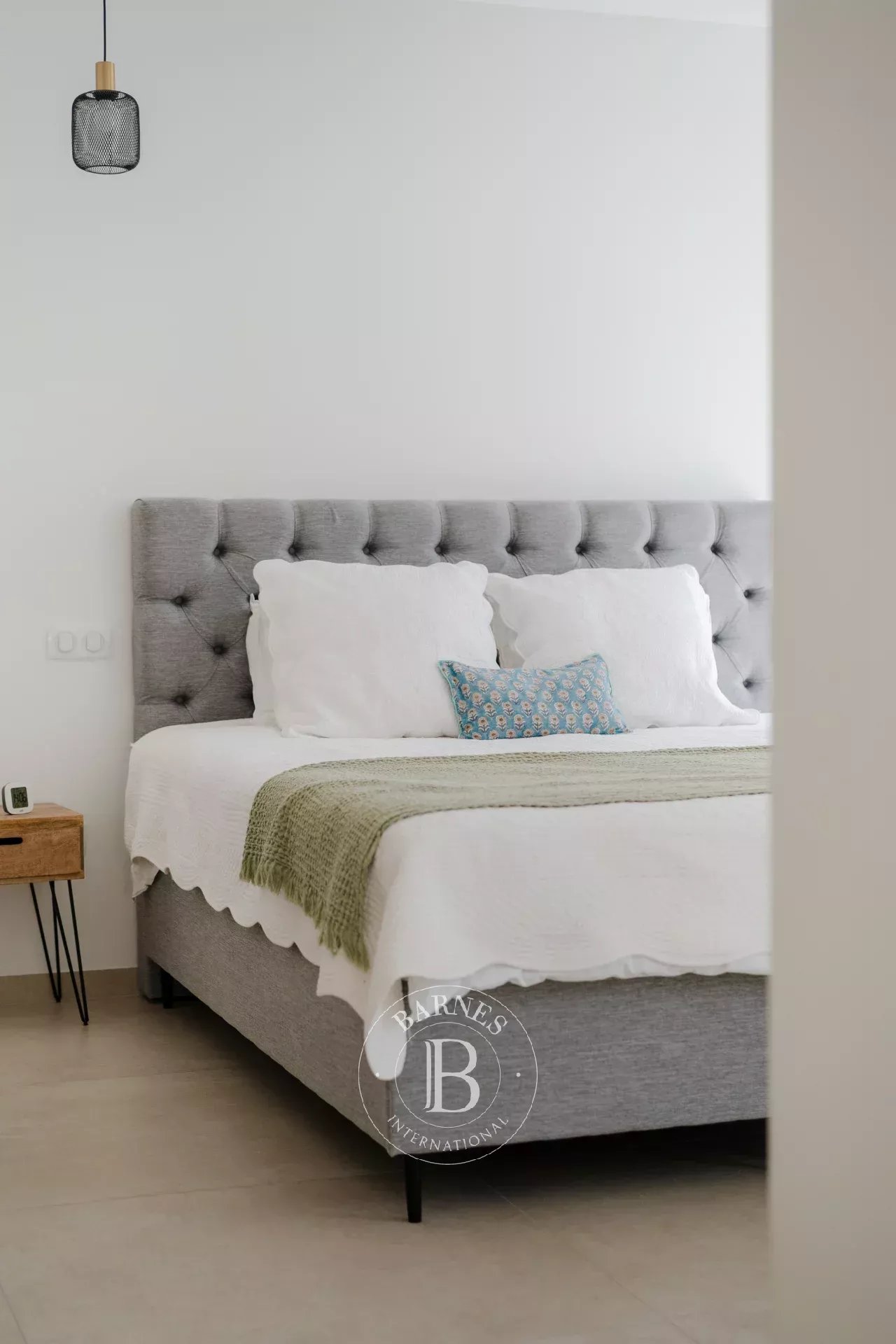 Cabriès  - Maison 7 Pi&egrave;ces 5 Chambres - picture 12