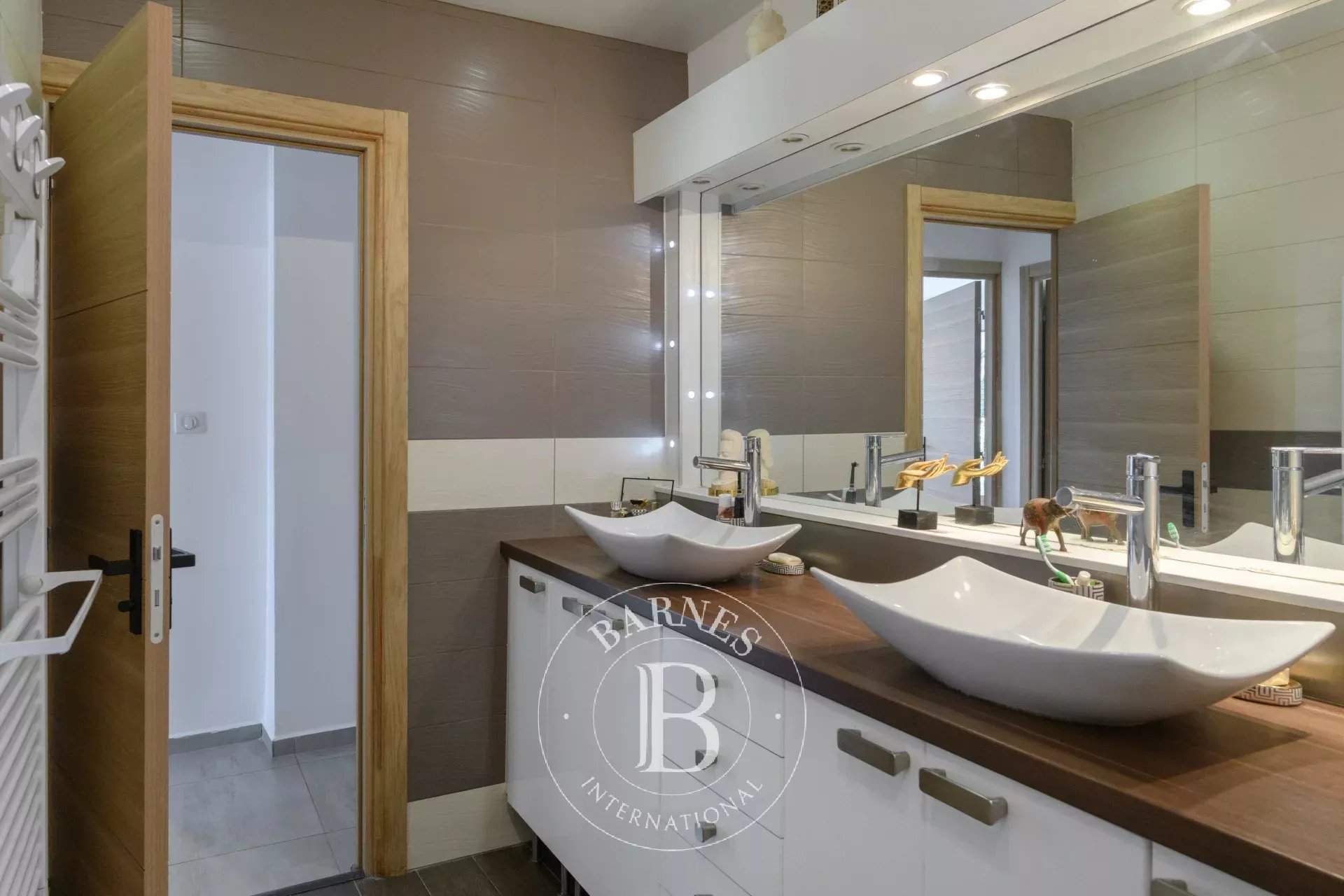 Aubagne  - Maison 6 Pi&egrave;ces 5 Chambres - picture 19