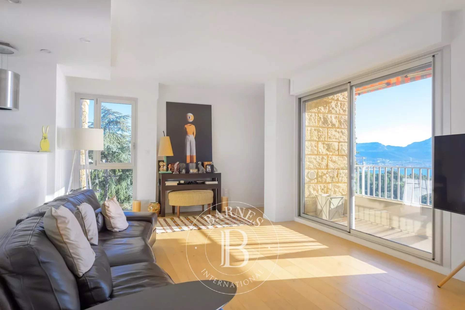 Marseille  - Appartement 6 Pièces 3 Chambres - picture 8