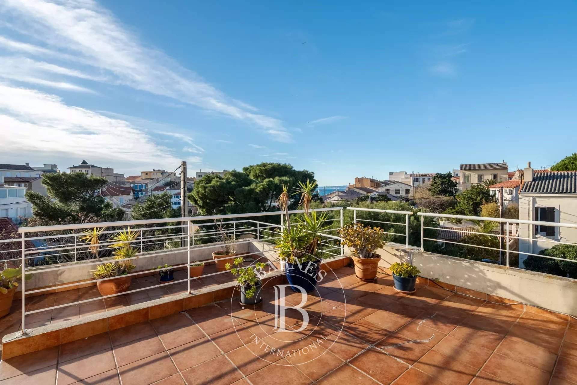 Marseille  - Apartment 3 Bedrooms - picture 17