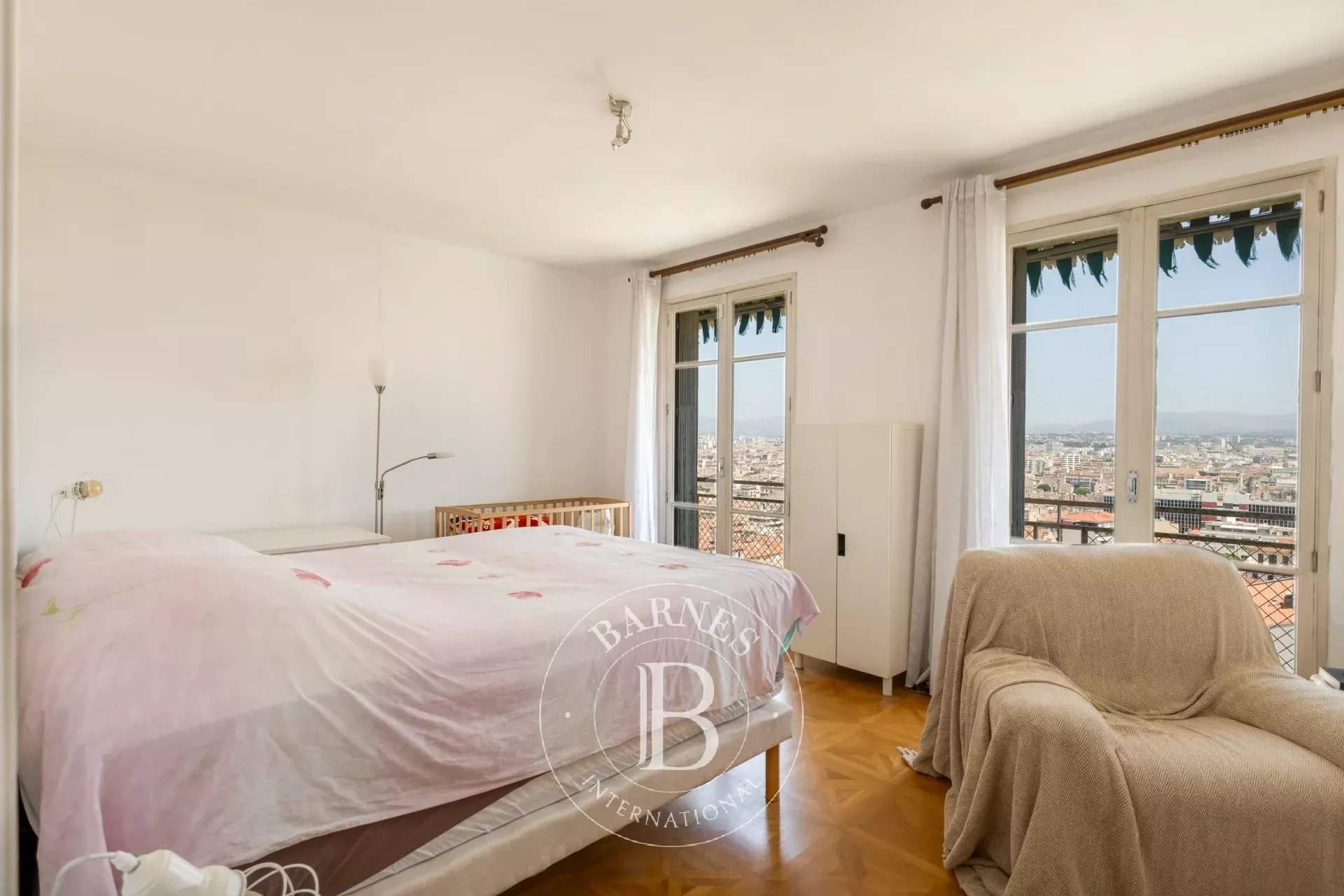 Marseille  - Appartement 5 Pi&egrave;ces 3 Chambres - picture 9