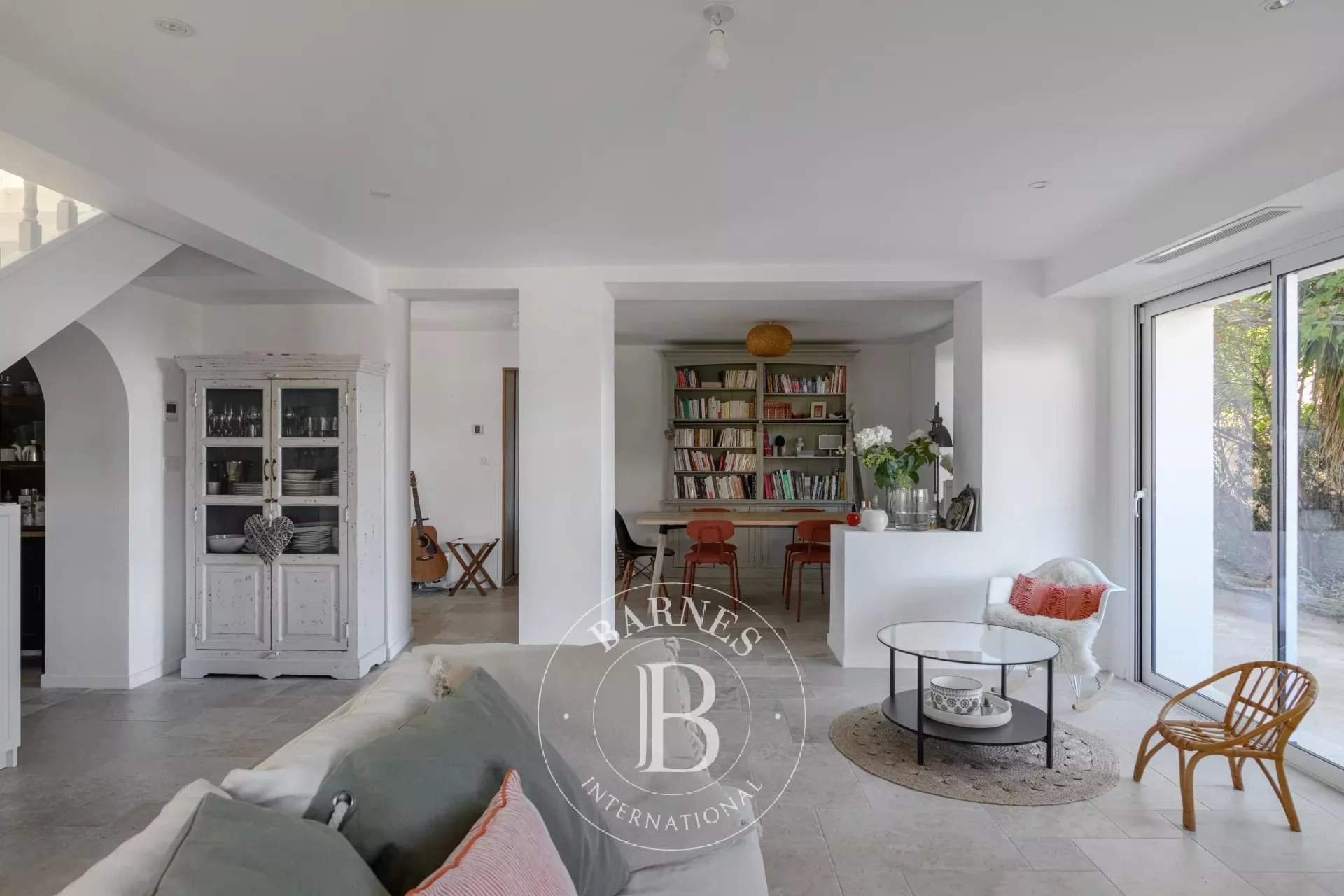 Marseille  - Maison 6 Pièces 5 Chambres - picture 8