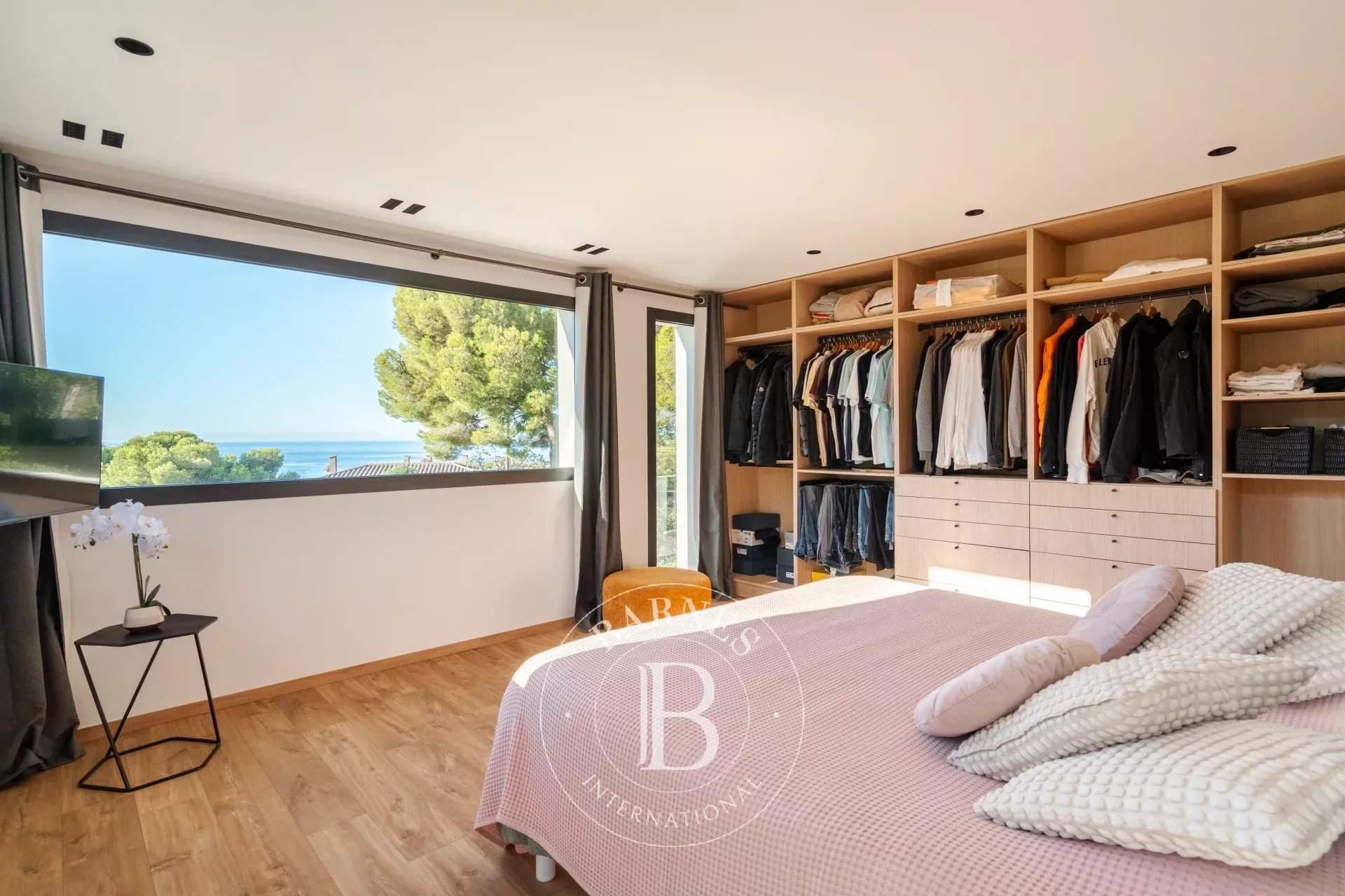 Cassis  - Maison 8 Pi&egrave;ces 5 Chambres - picture 8