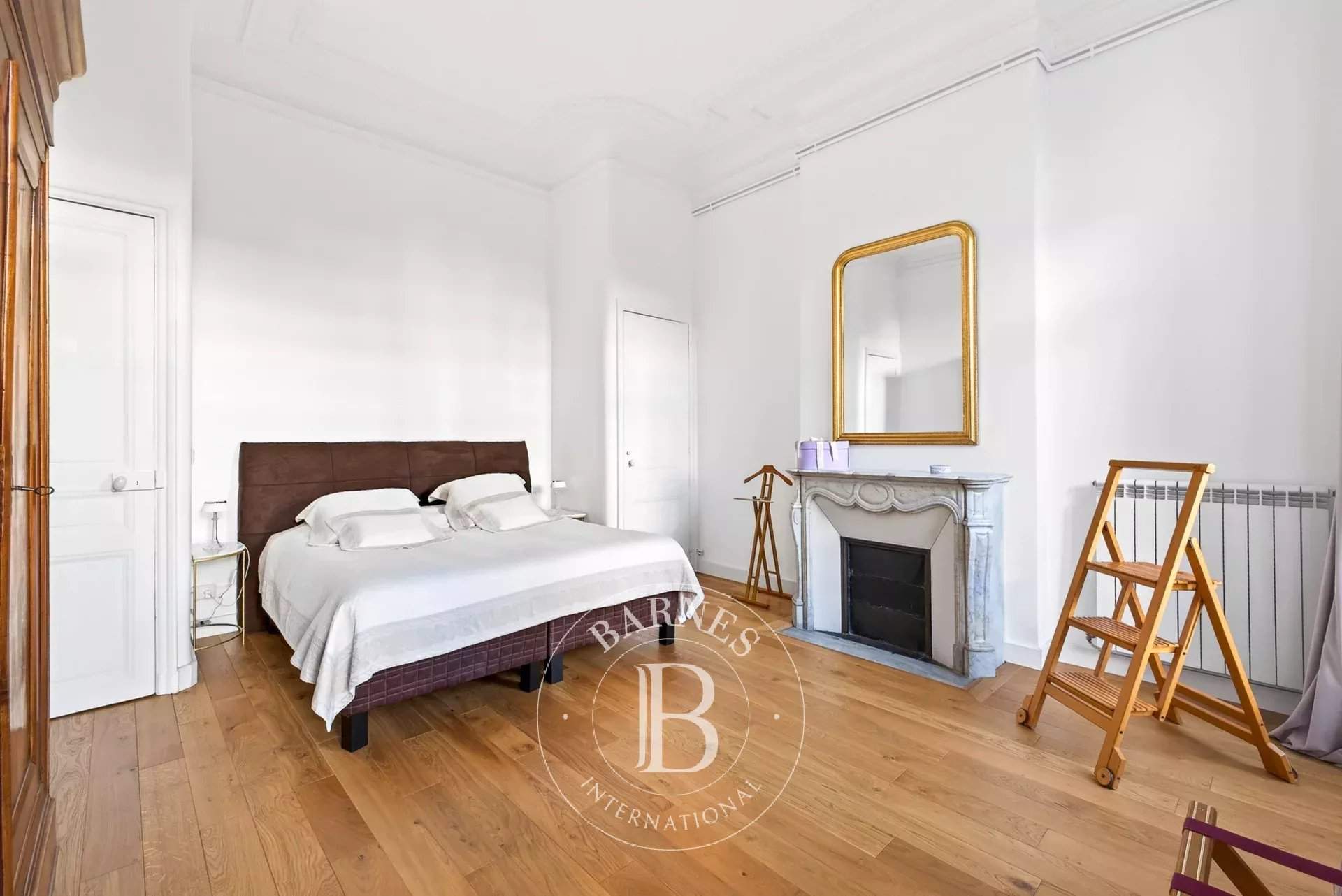 Marseille  - Apartment 3 Bedrooms - picture 12