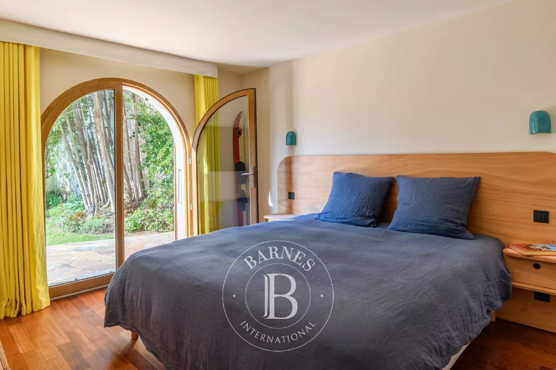 Marseille  - Maison 5 Pi&egrave;ces 4 Chambres - picture 16