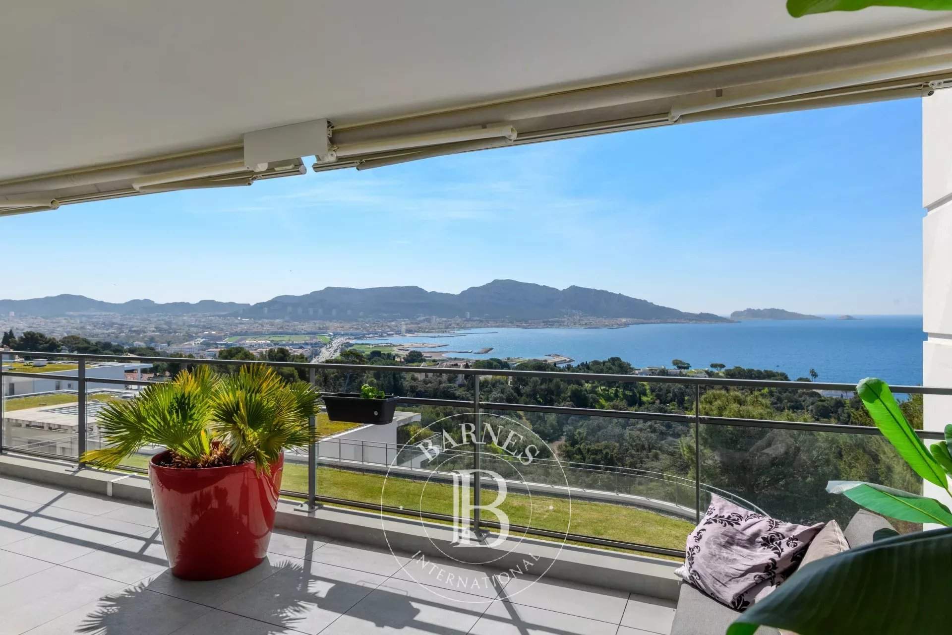 Marseille  - Appartement 4 Pi&egrave;ces 2 Chambres - picture 1