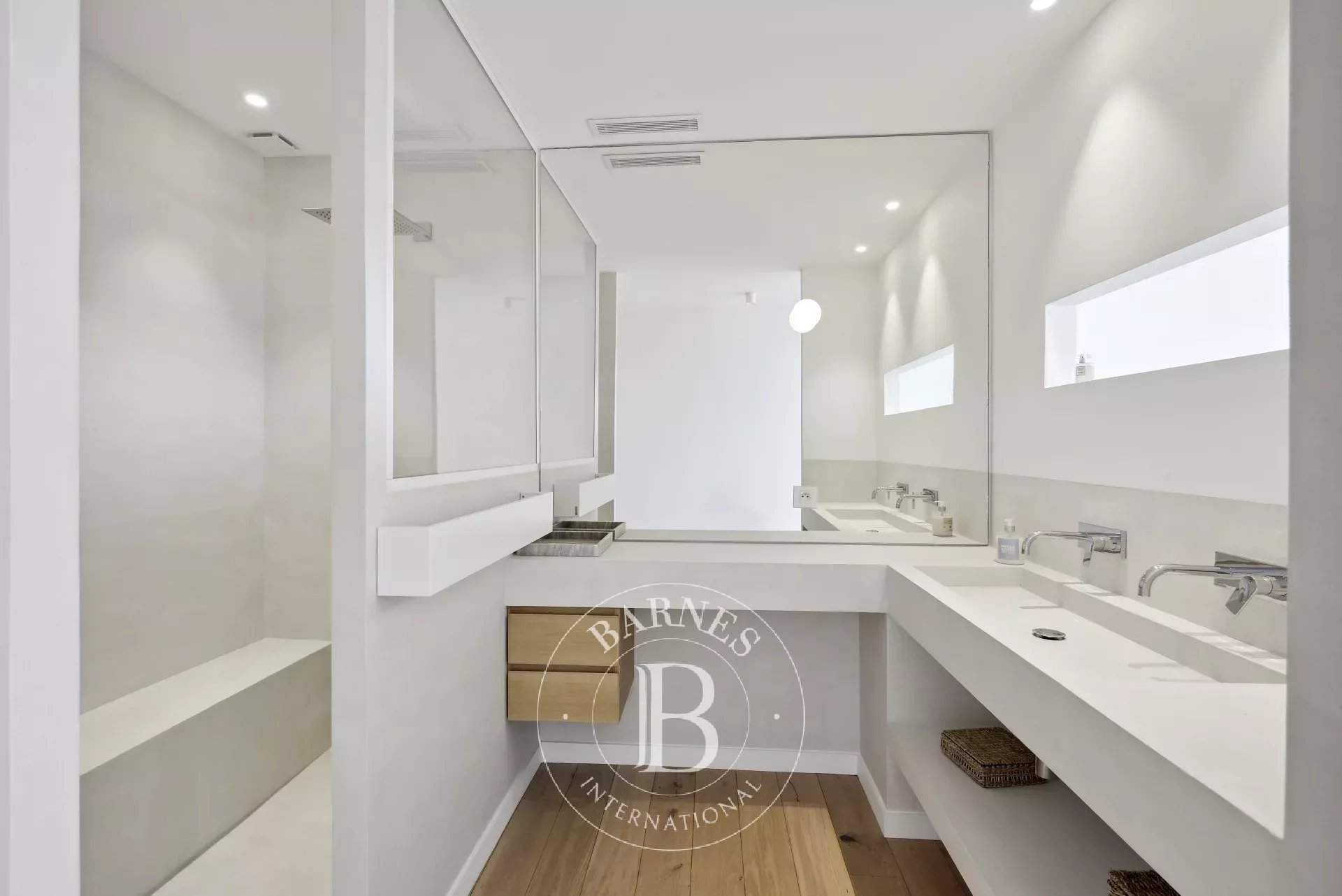 Marseille  - Apartment 3 Bedrooms - picture 12