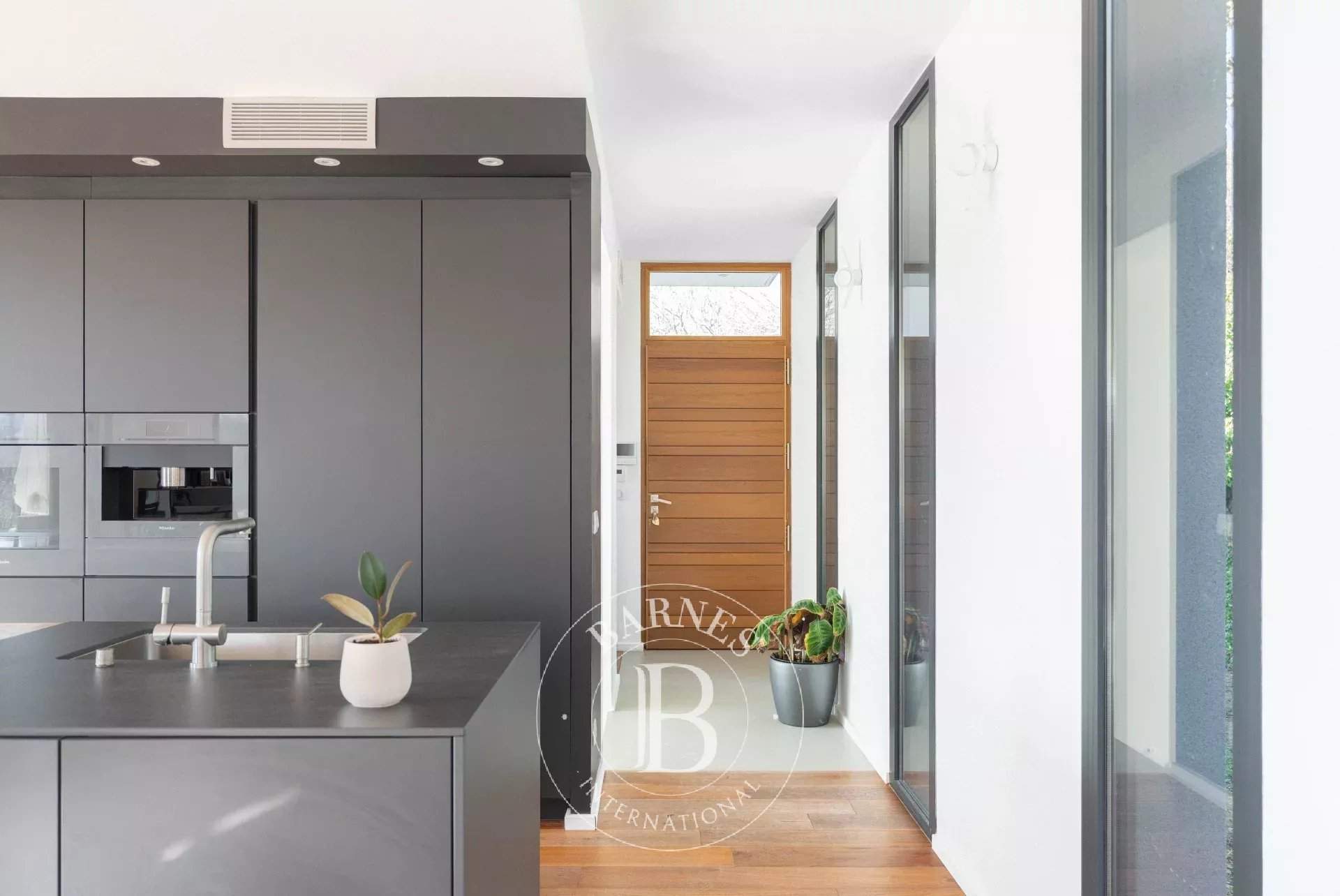 Roquevaire  - Maison 5 Pi&egrave;ces 4 Chambres - picture 10