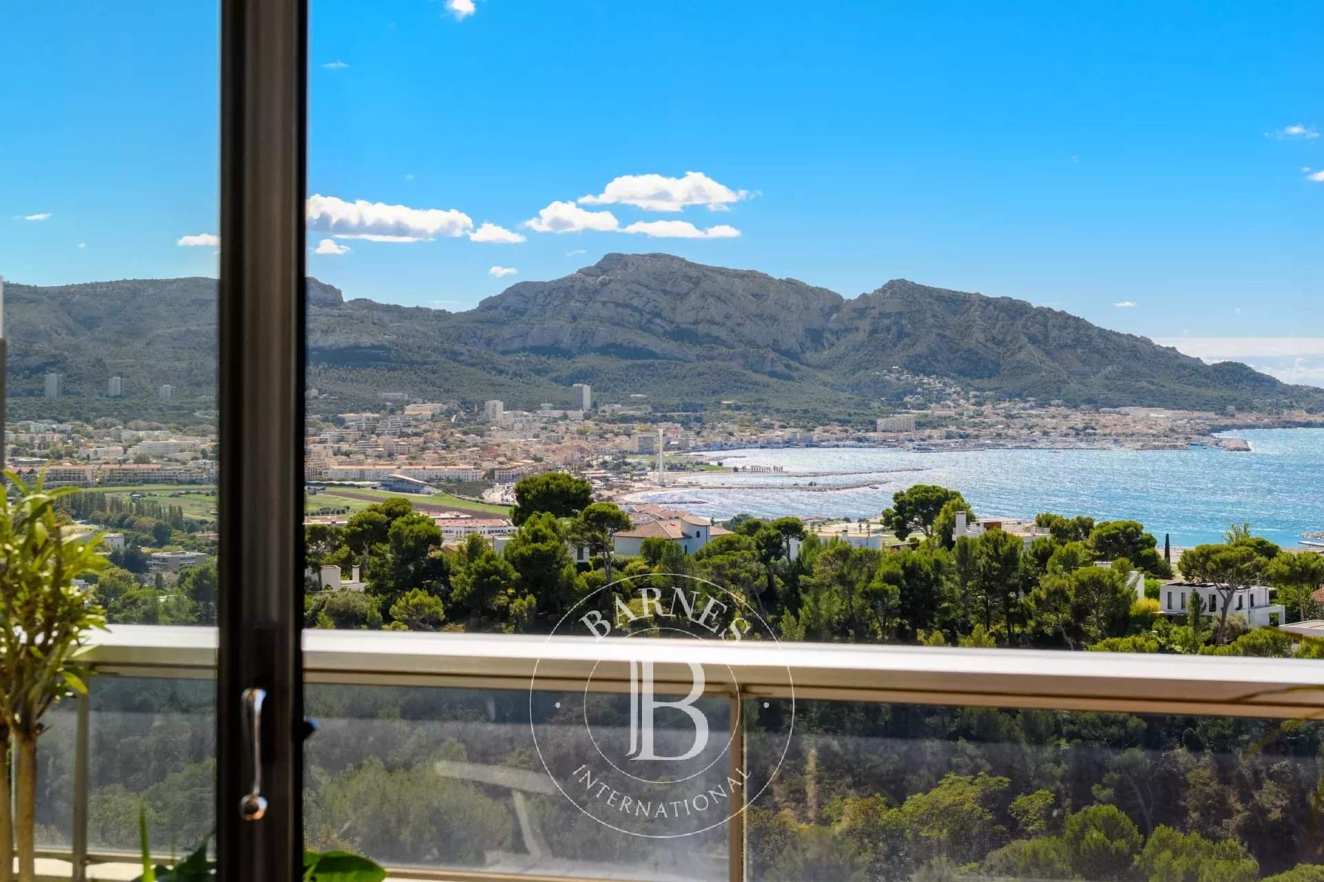 Marseille  - Apartment 2 Bedrooms - picture 13