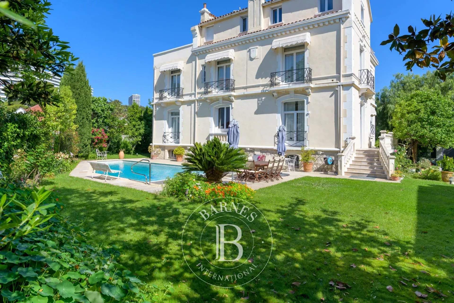 Marseille  - House 6 Bedrooms - picture 12