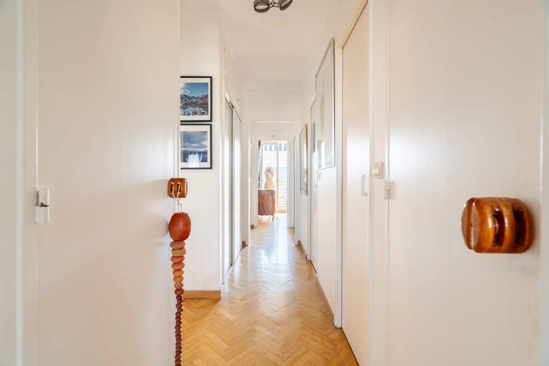 Marseille  - Apartment 2 Bedrooms - picture 11