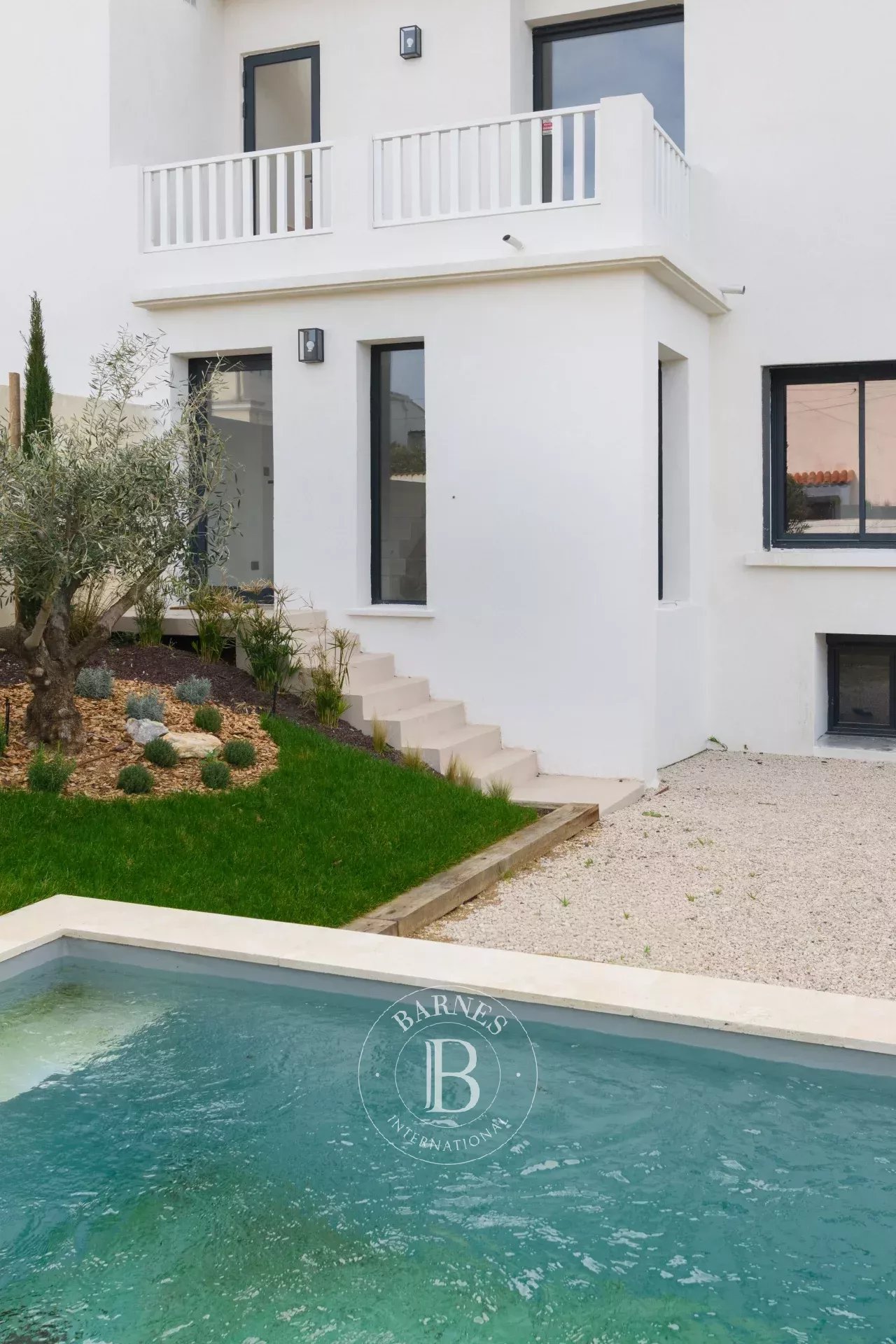 Marseille  - Villa 5 Pi&egrave;ces 4 Chambres - picture 5