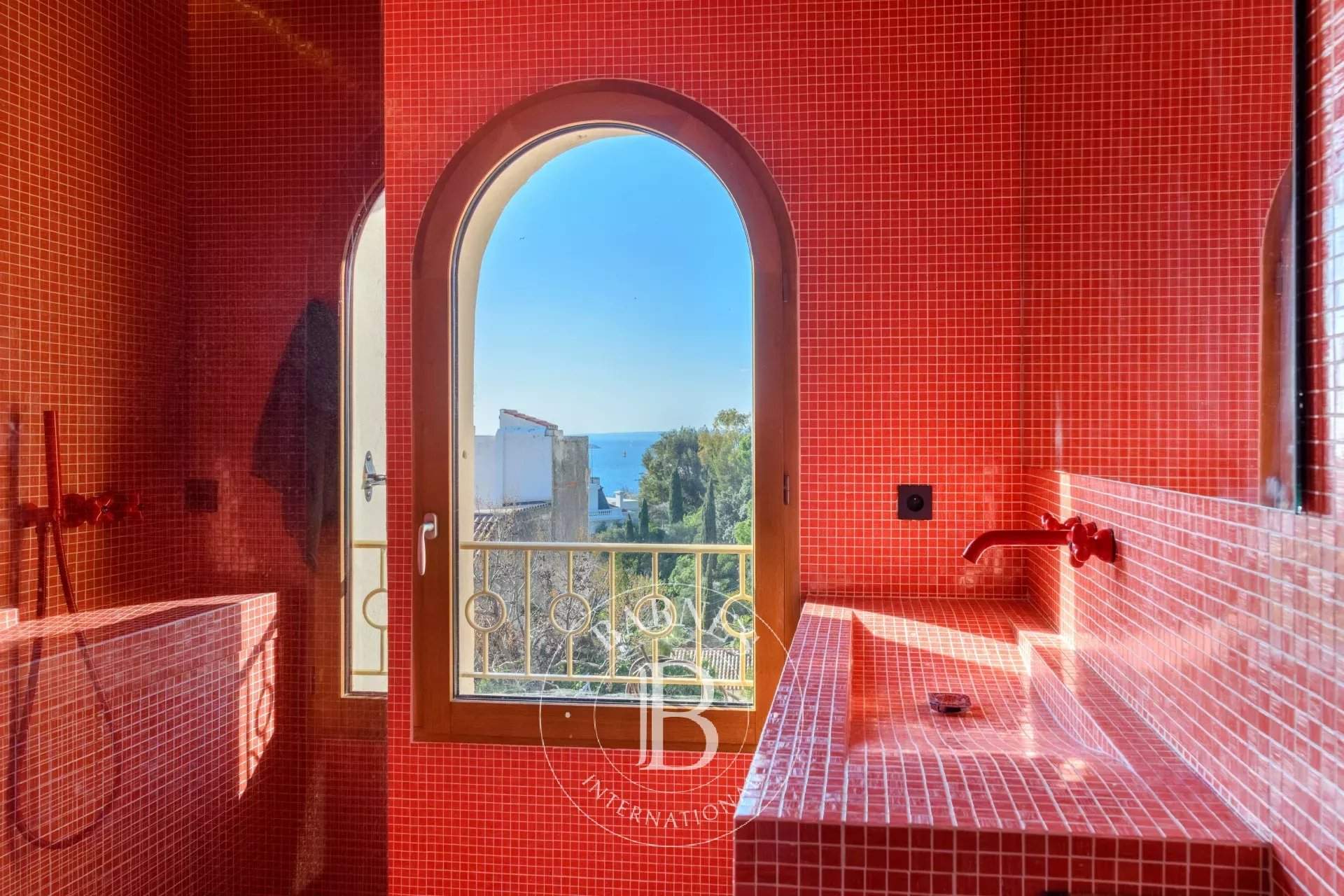 Marseille  - Maison 5 Pi&egrave;ces 4 Chambres - picture 14