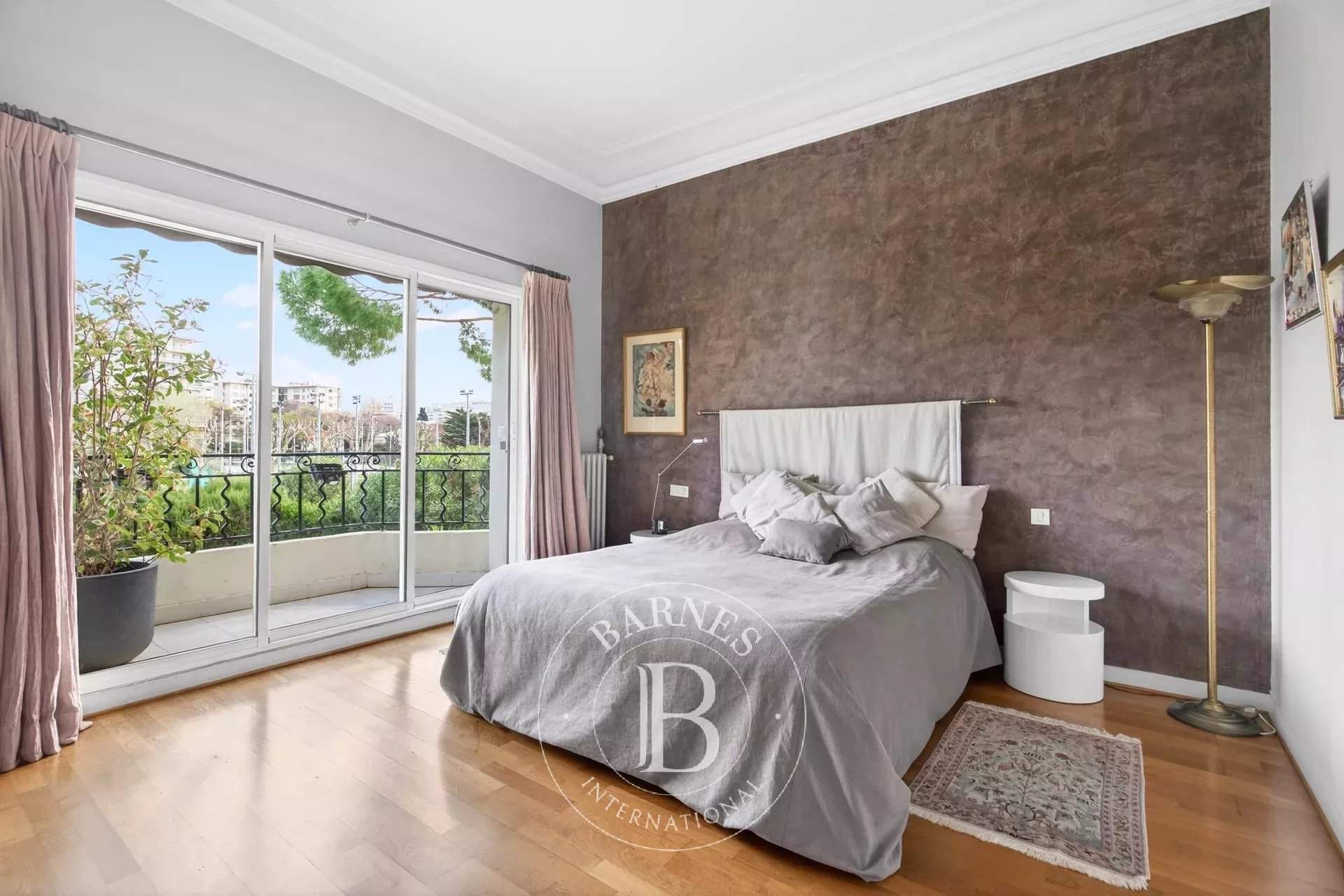 Marseille  - Maison 6 Pi&egrave;ces 4 Chambres - picture 12