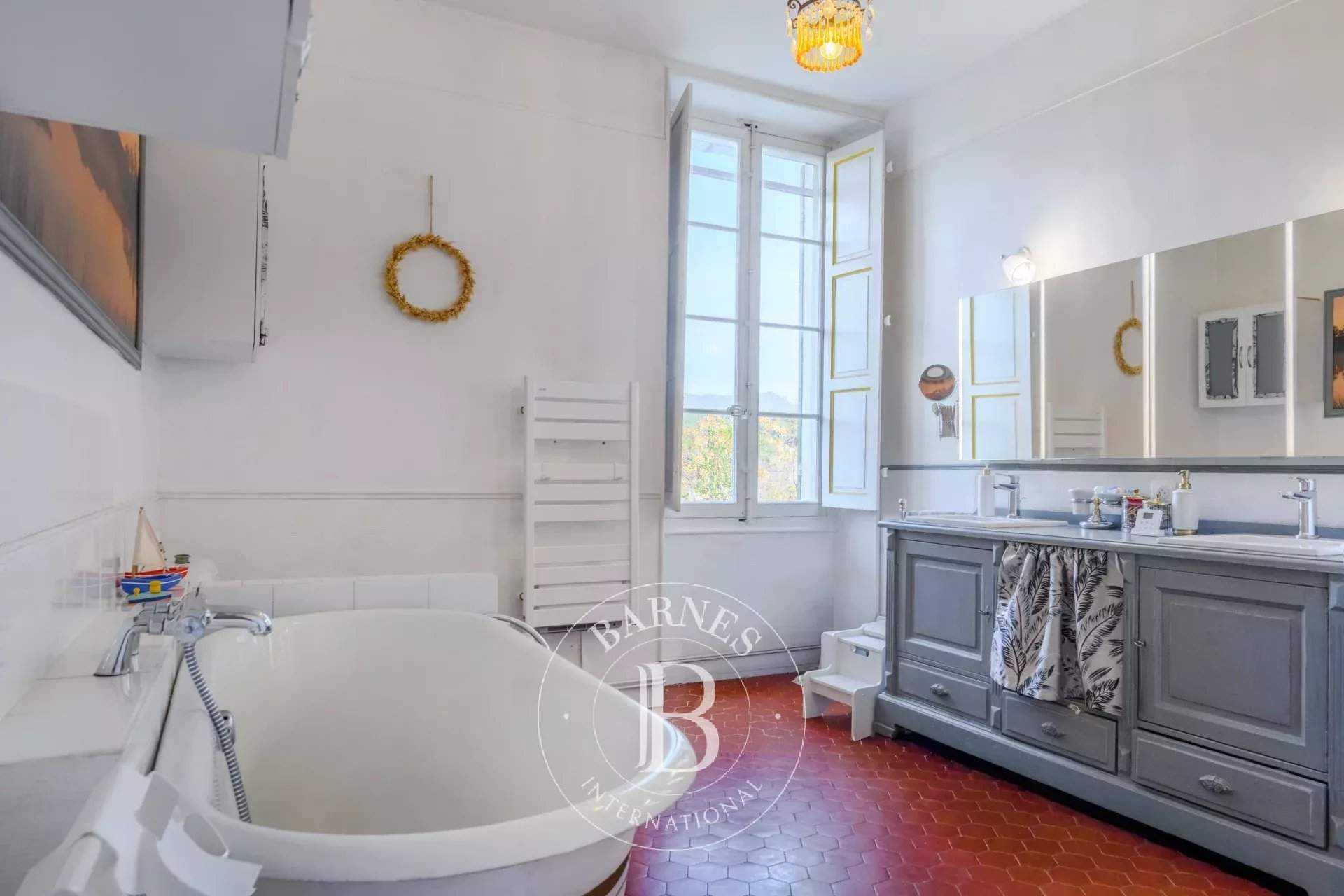 Marseille  - House 6 Bedrooms - picture 13