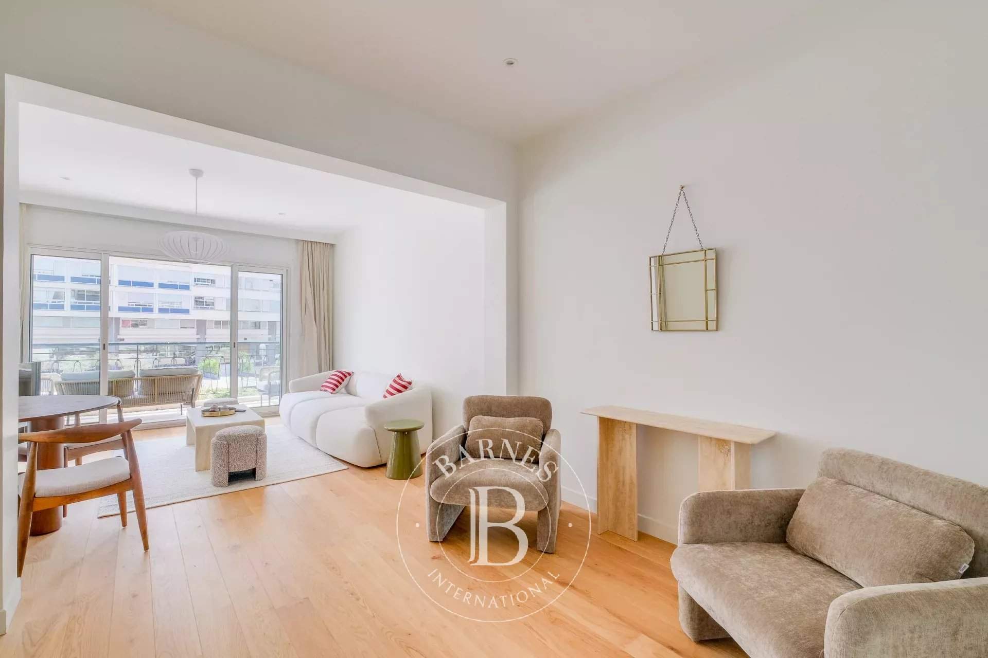 Marseille  - Appartement 3 Pi&egrave;ces 2 Chambres - picture 2