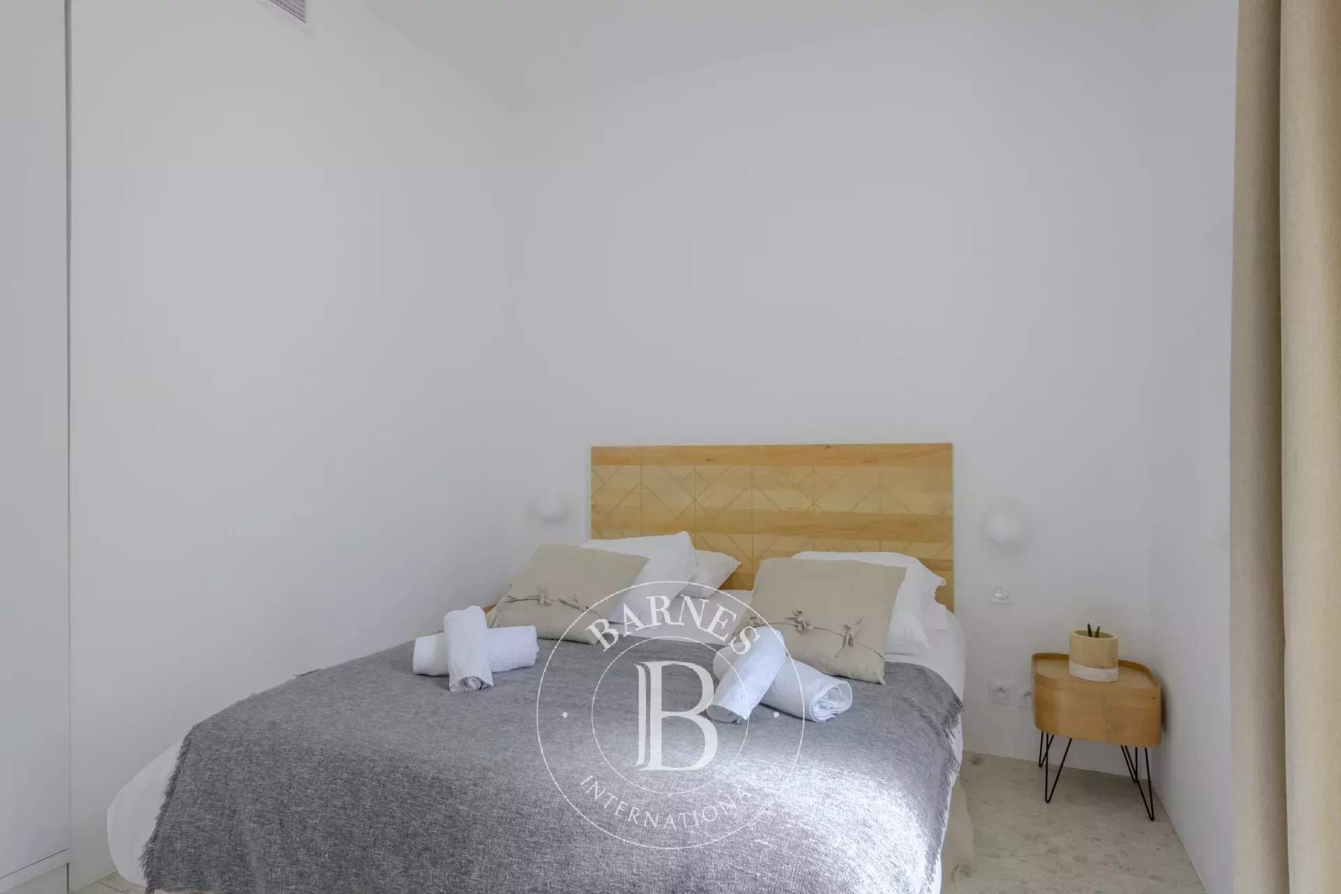 Marseille  - House 4 Bedrooms - picture 9