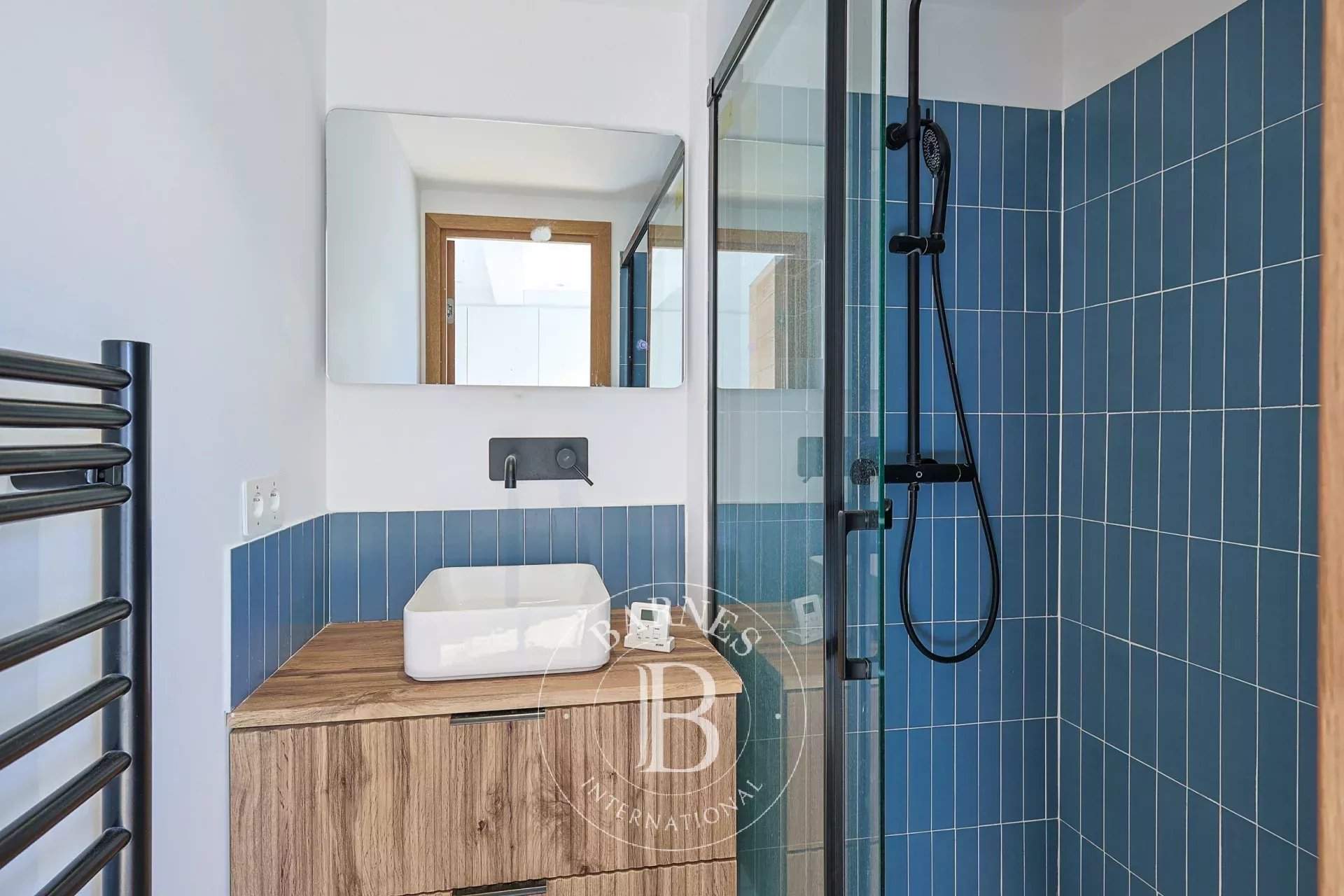 Marseille  - Maison 5 Pièces 3 Chambres - picture 14