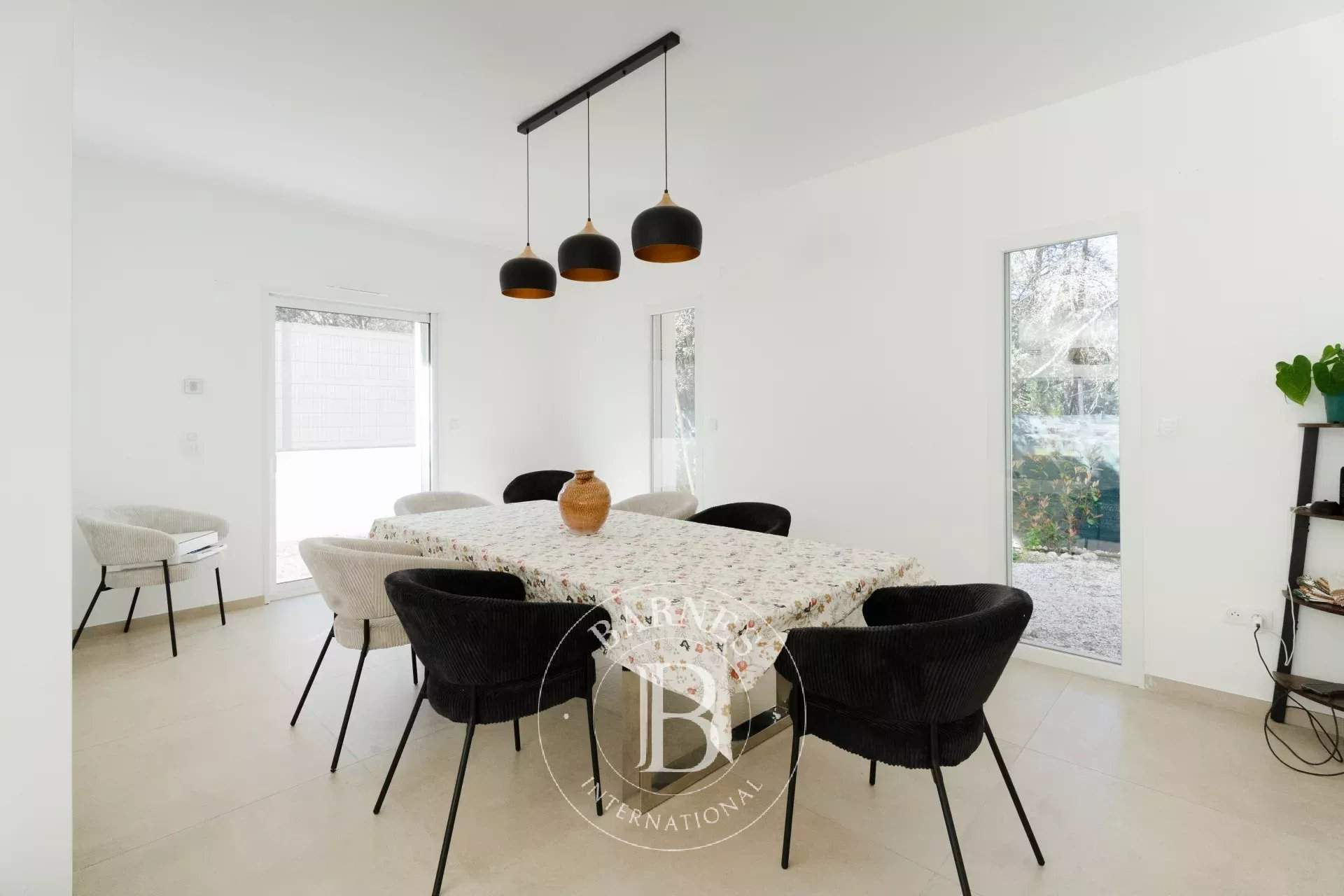 Cabriès  - Maison 7 Pi&egrave;ces 5 Chambres - picture 7