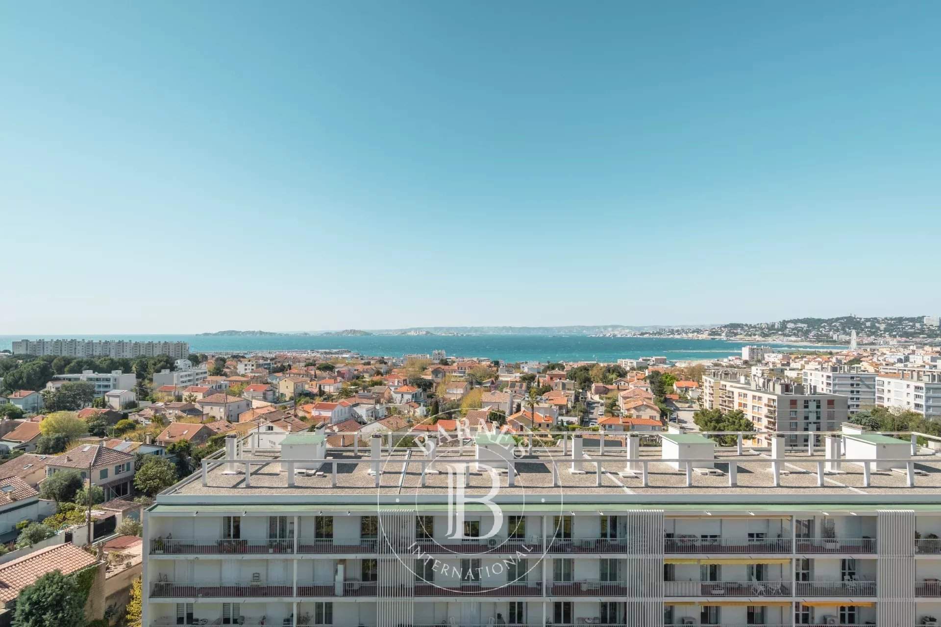 Marseille  - Apartment 3 Bedrooms - picture 3