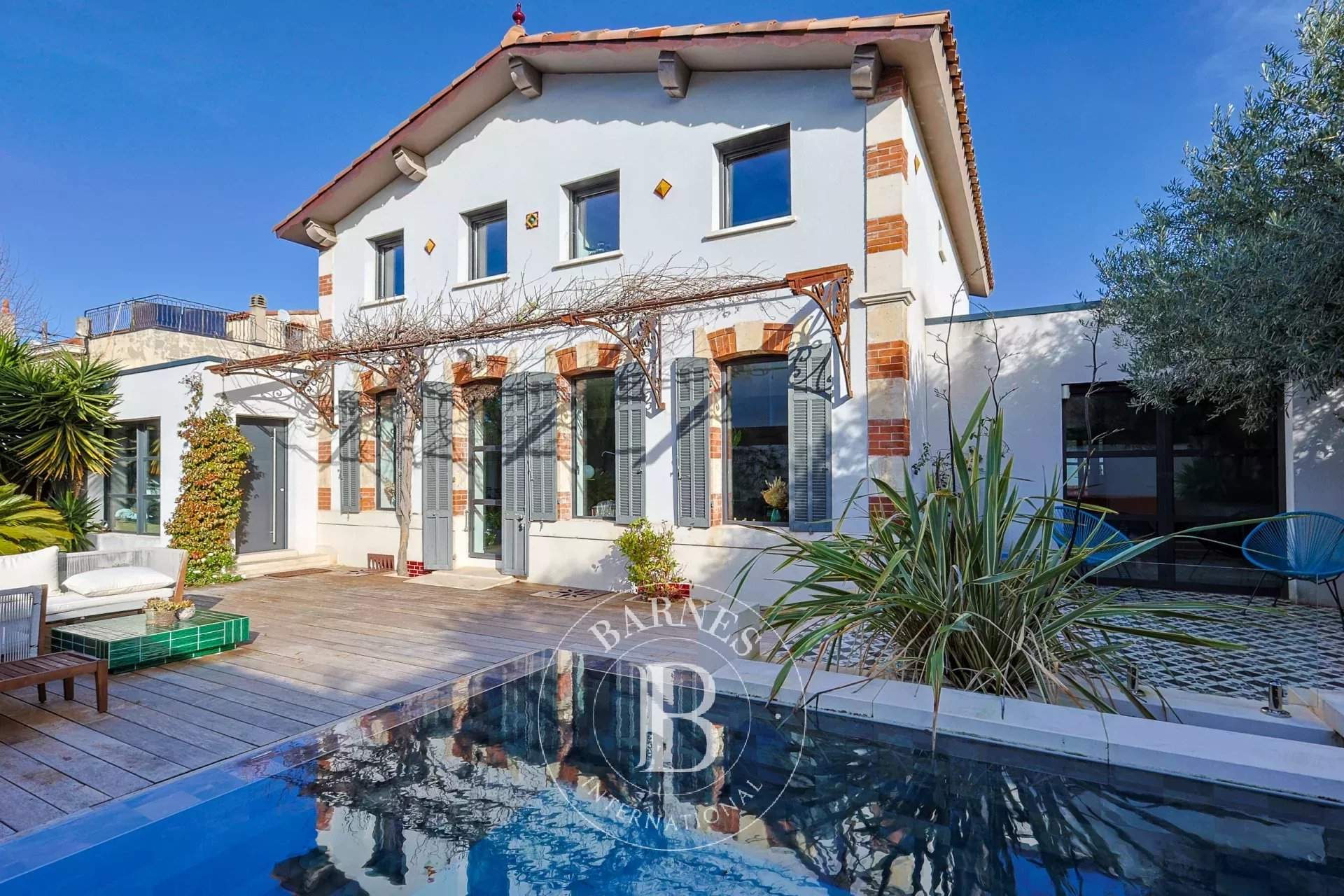 Marseille  - Maison 7 Pi&egrave;ces 4 Chambres - picture 1