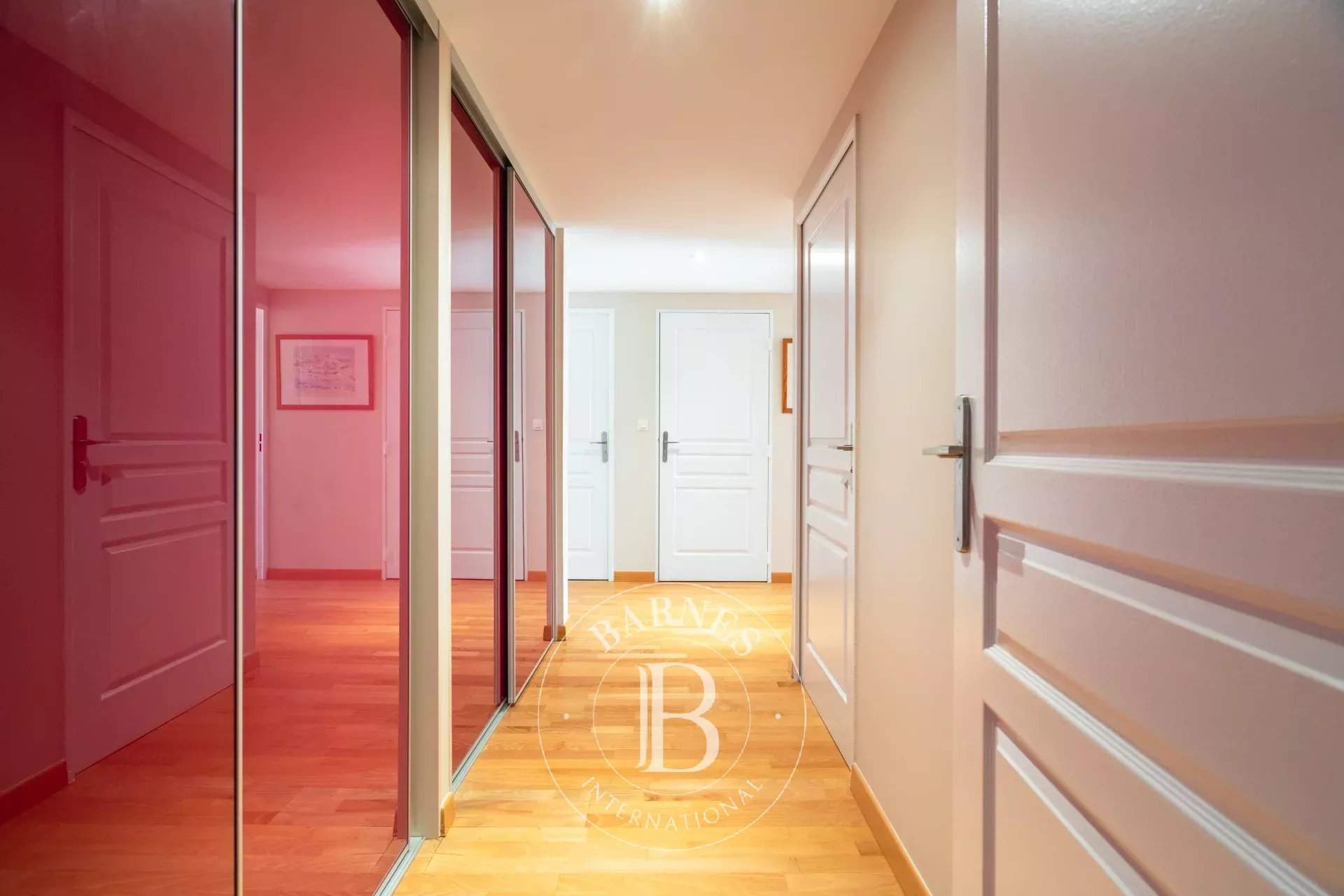 Marseille  - Appartement 4 Pi&egrave;ces 3 Chambres - picture 9