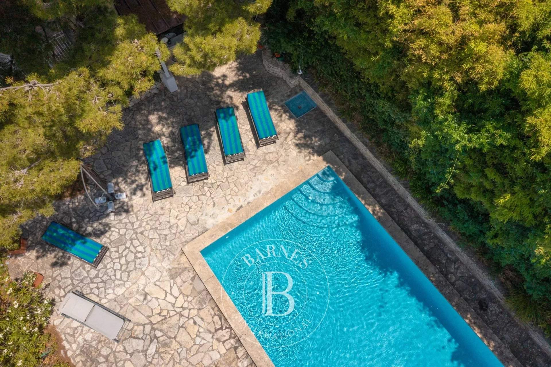 Cassis  - Property 4 Bedrooms - picture 9