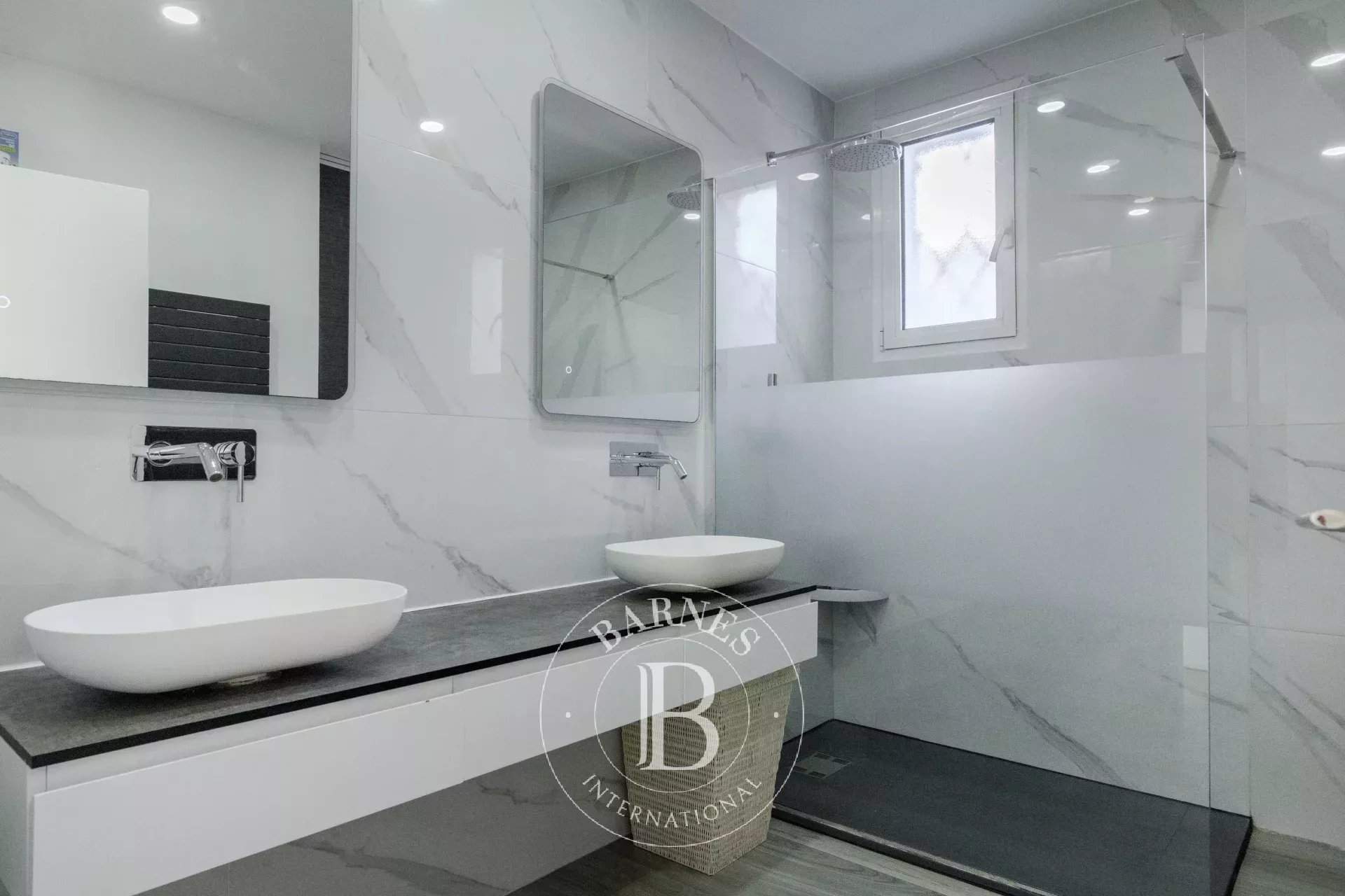 Marseille  - House 5 Bedrooms - picture 12
