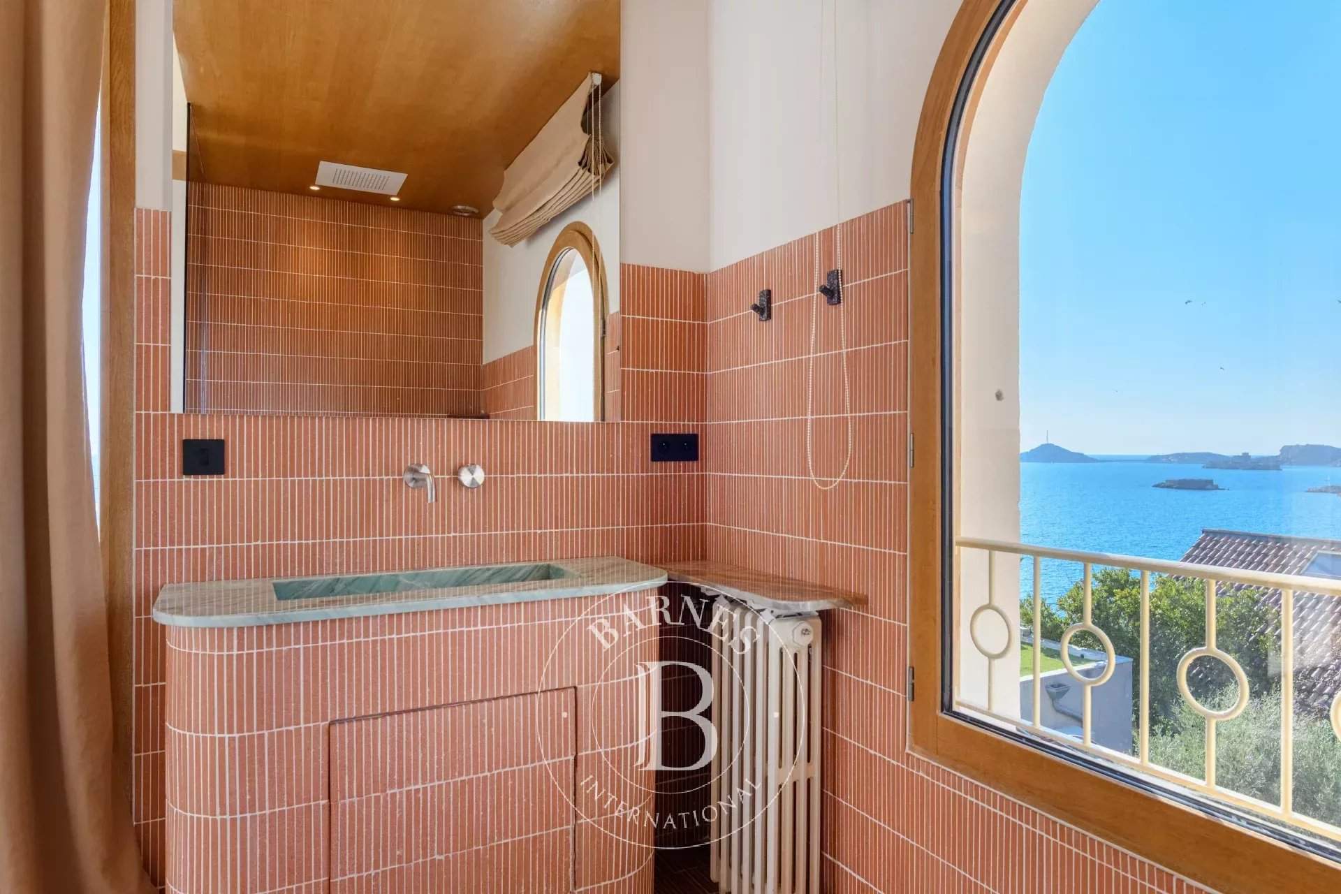 Marseille  - Maison 5 Pi&egrave;ces 4 Chambres - picture 11