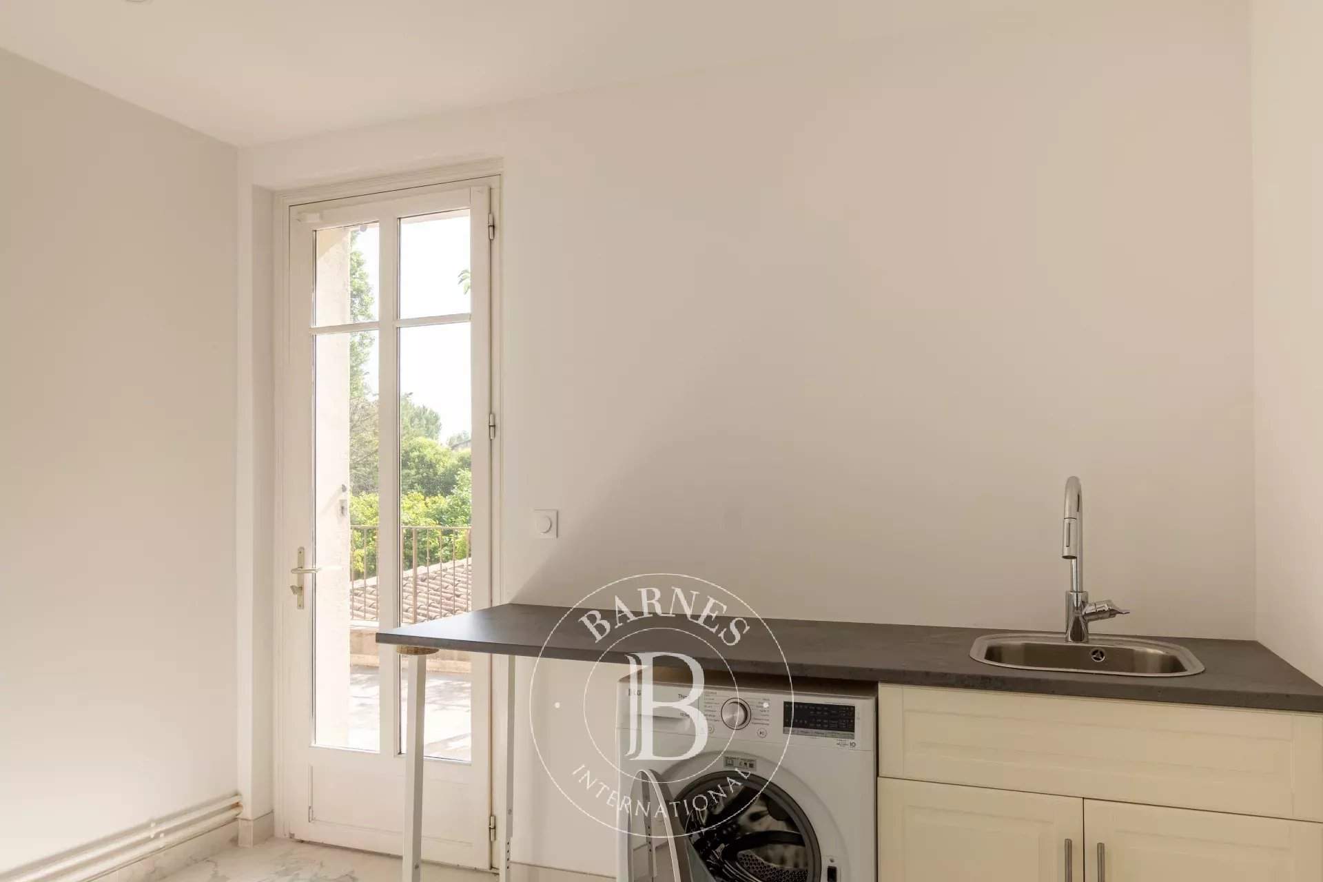 Aix-en-Provence  - House 6 Bedrooms - picture 19