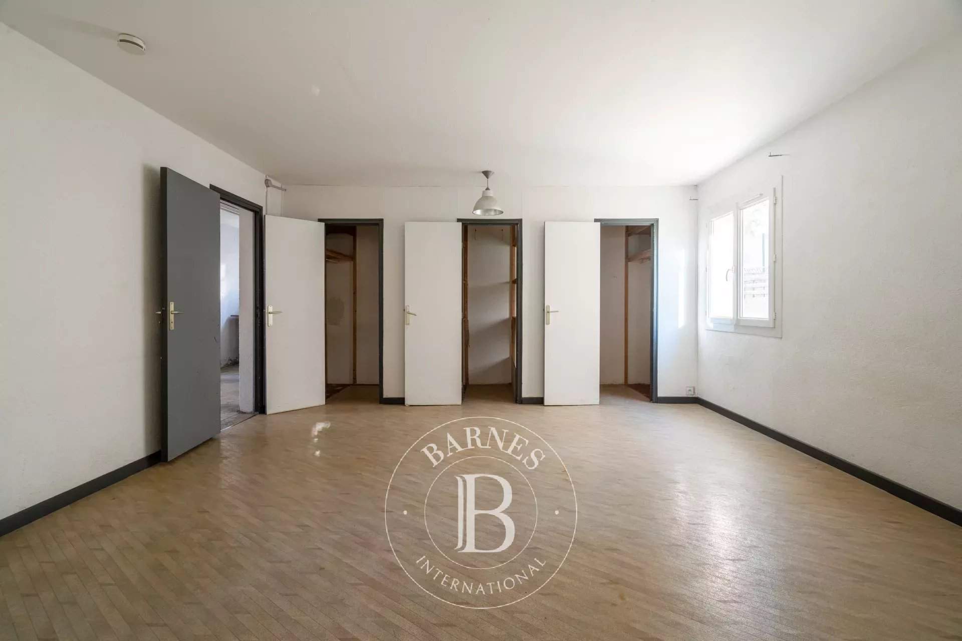 Marseille  - House 4 Bedrooms - picture 13