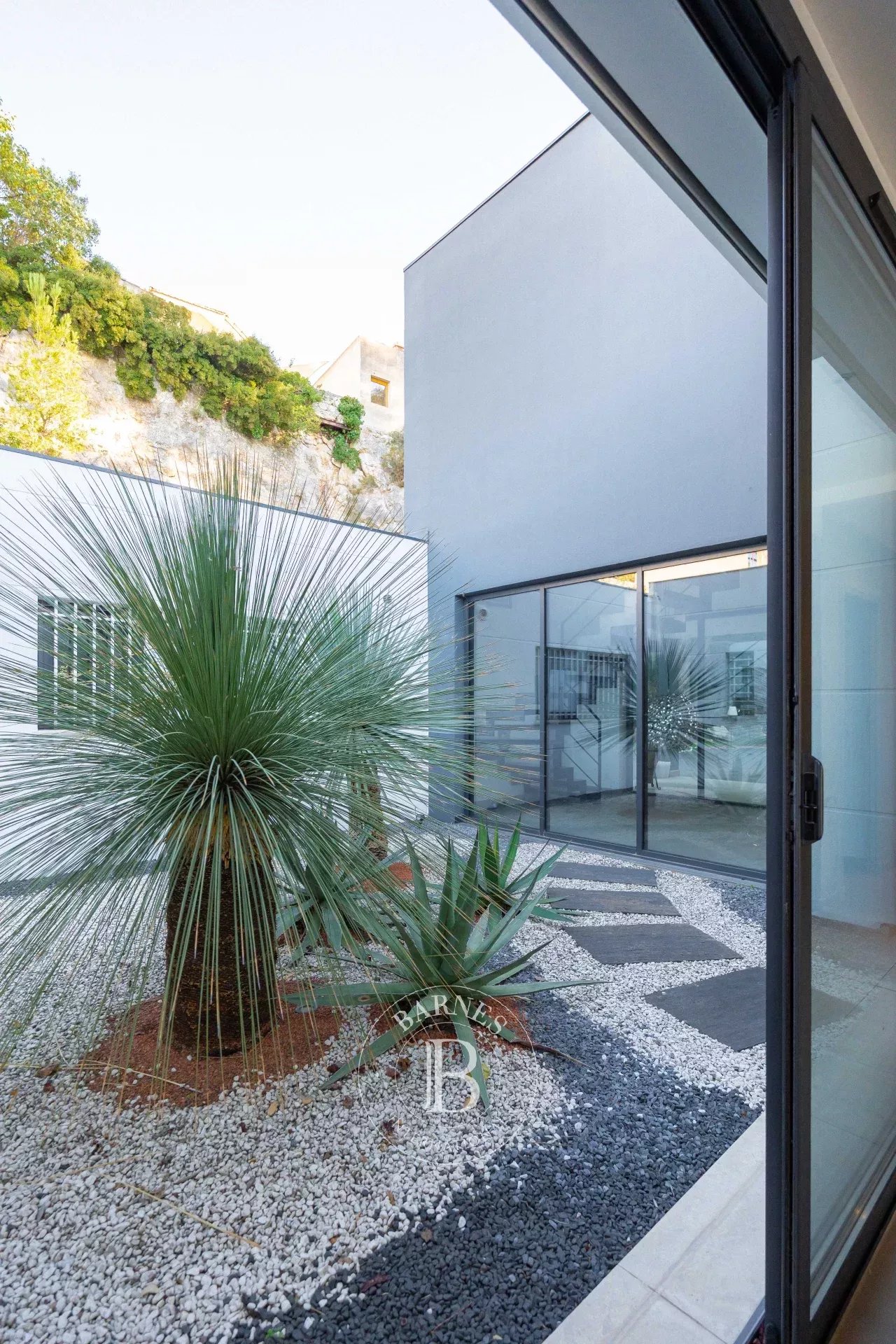 Marseille  - Maison 7 Pièces 5 Chambres - picture 8