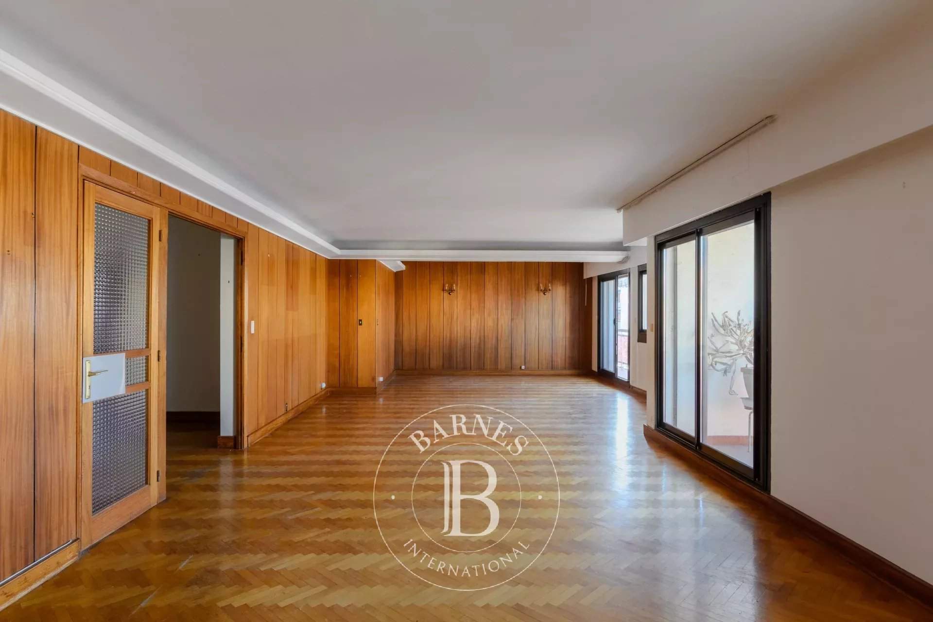 Marseille  - Appartement 8 Pi&egrave;ces 5 Chambres - picture 4