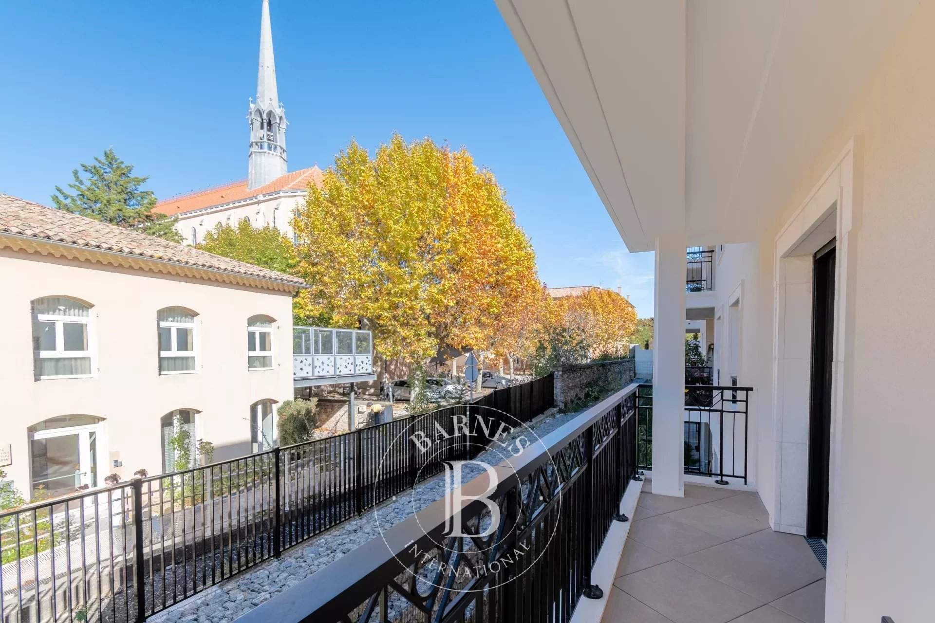 Aix-en-Provence  - Apartment 2 Bedrooms - picture 12