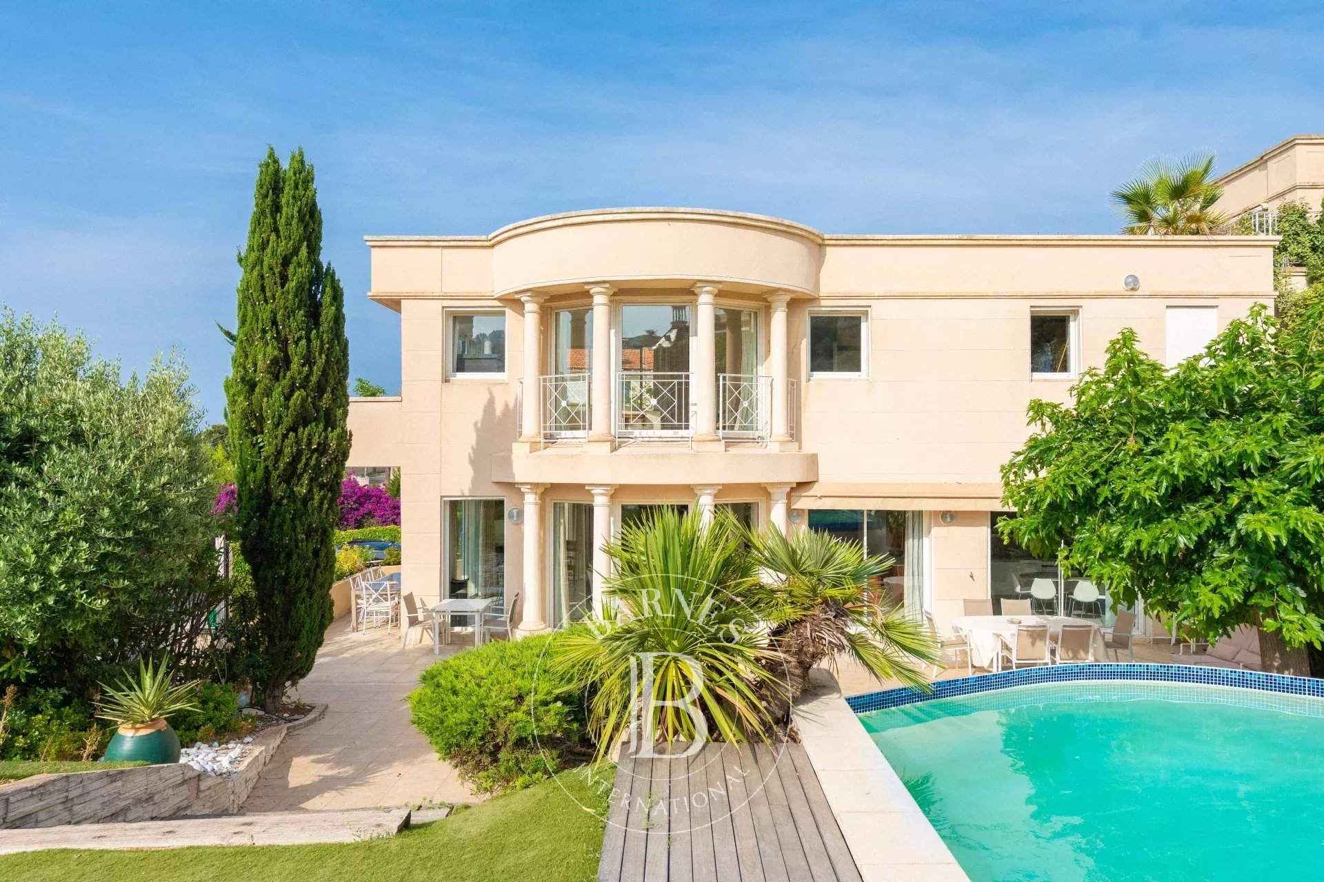 Marseille  - House 5 Bedrooms - picture 1
