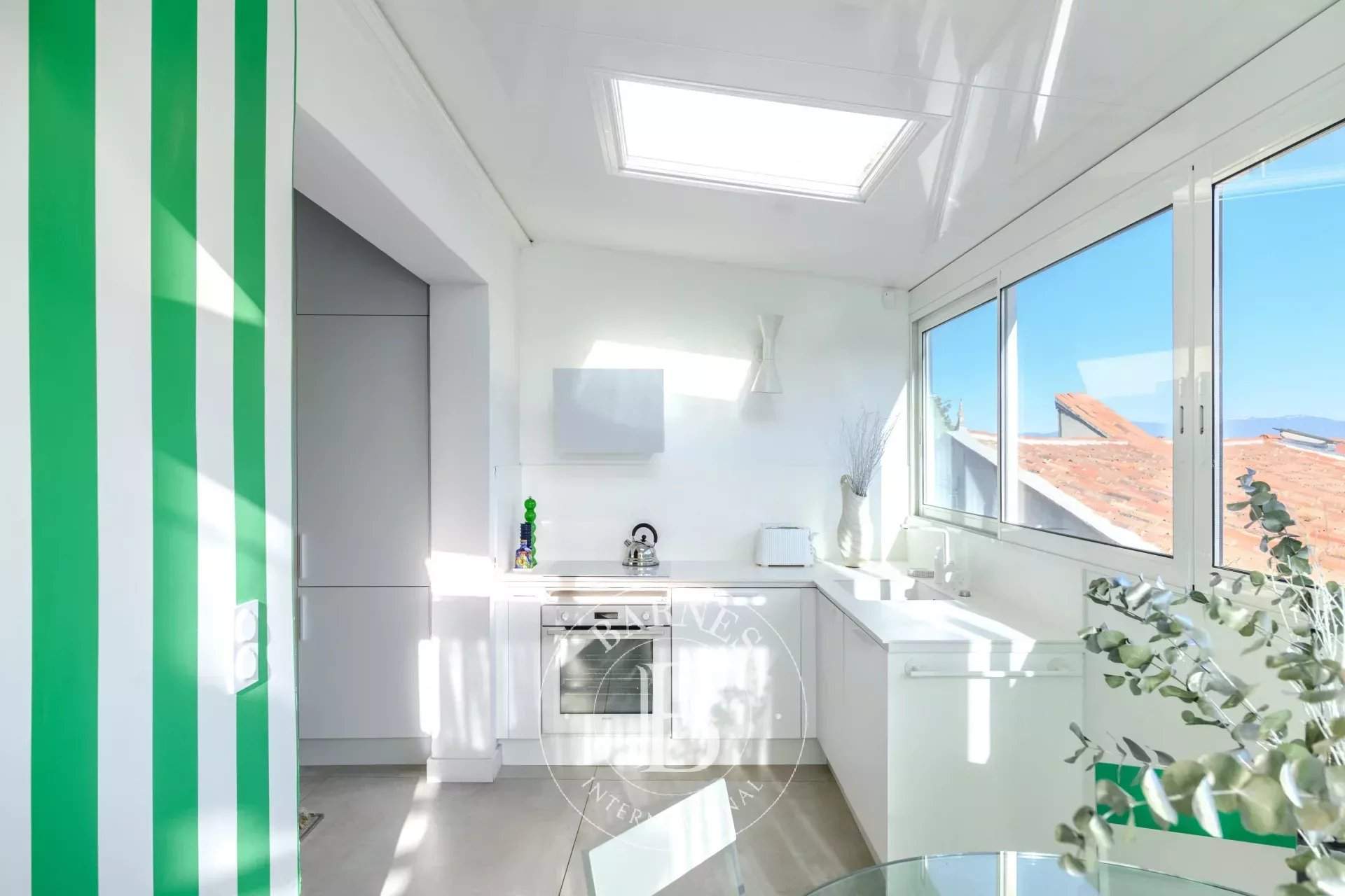 Marseille  - Appartement 4 Pi&egrave;ces 3 Chambres - picture 7