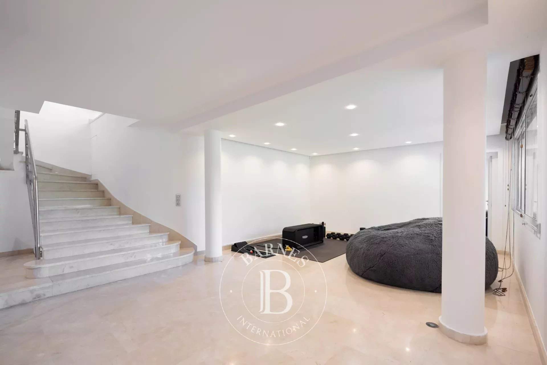 Marseille  - House 5 Bedrooms - picture 13