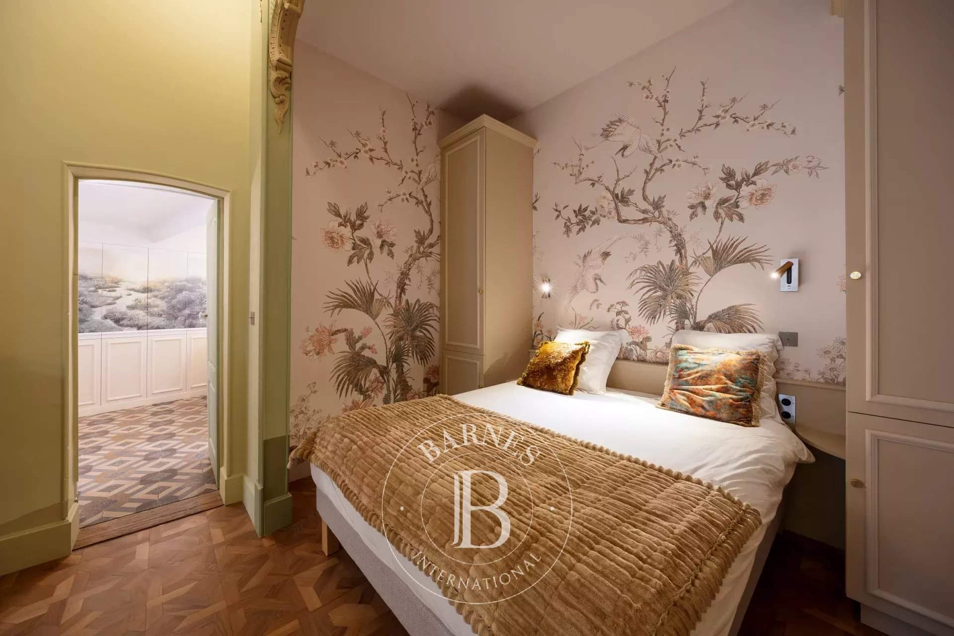 Aix-en-Provence  - Appartement 6 Pi&egrave;ces 3 Chambres - picture 8